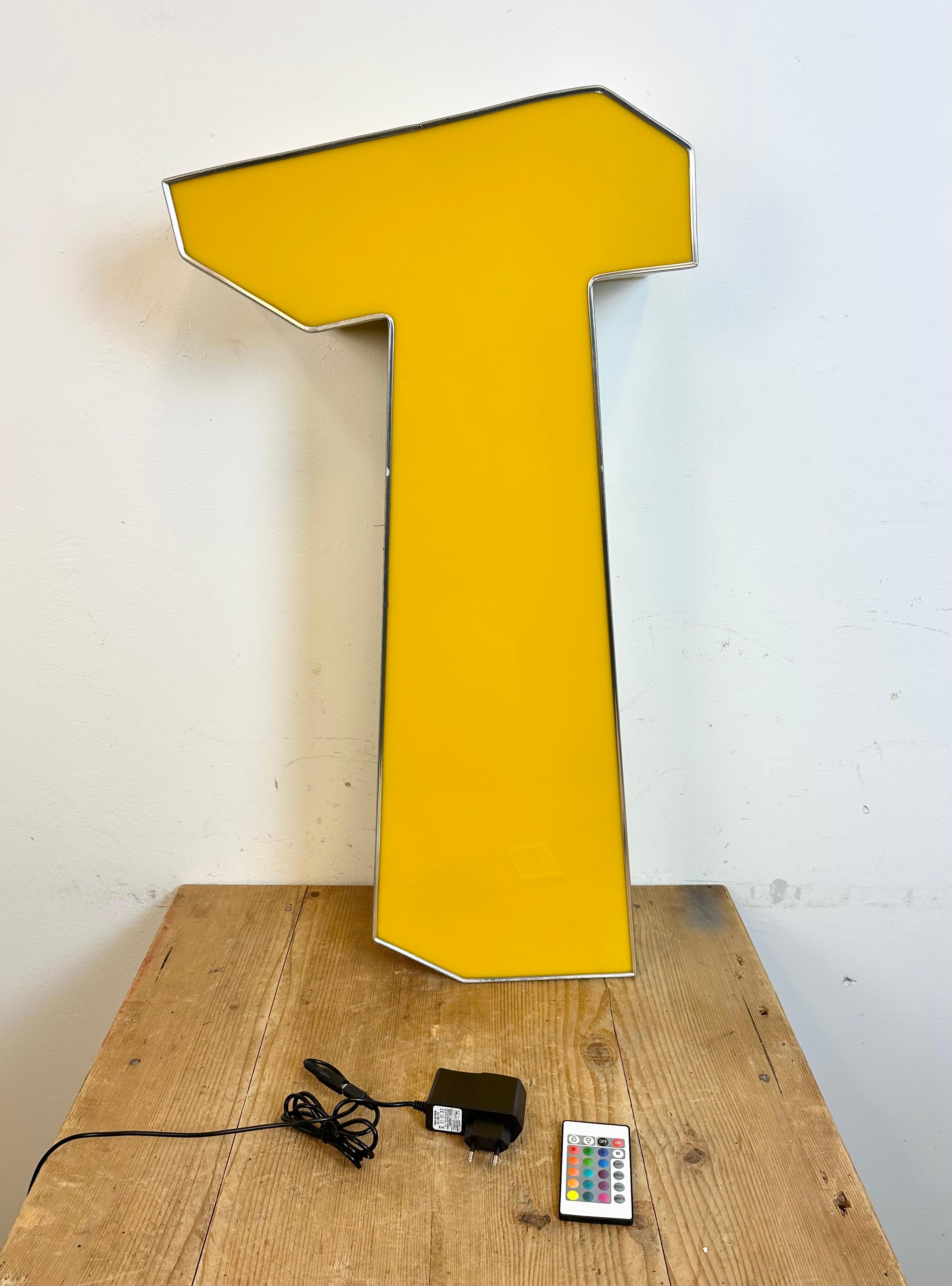Large Vintage Yellow Illuminated Letter T , 1980s For Sale 6