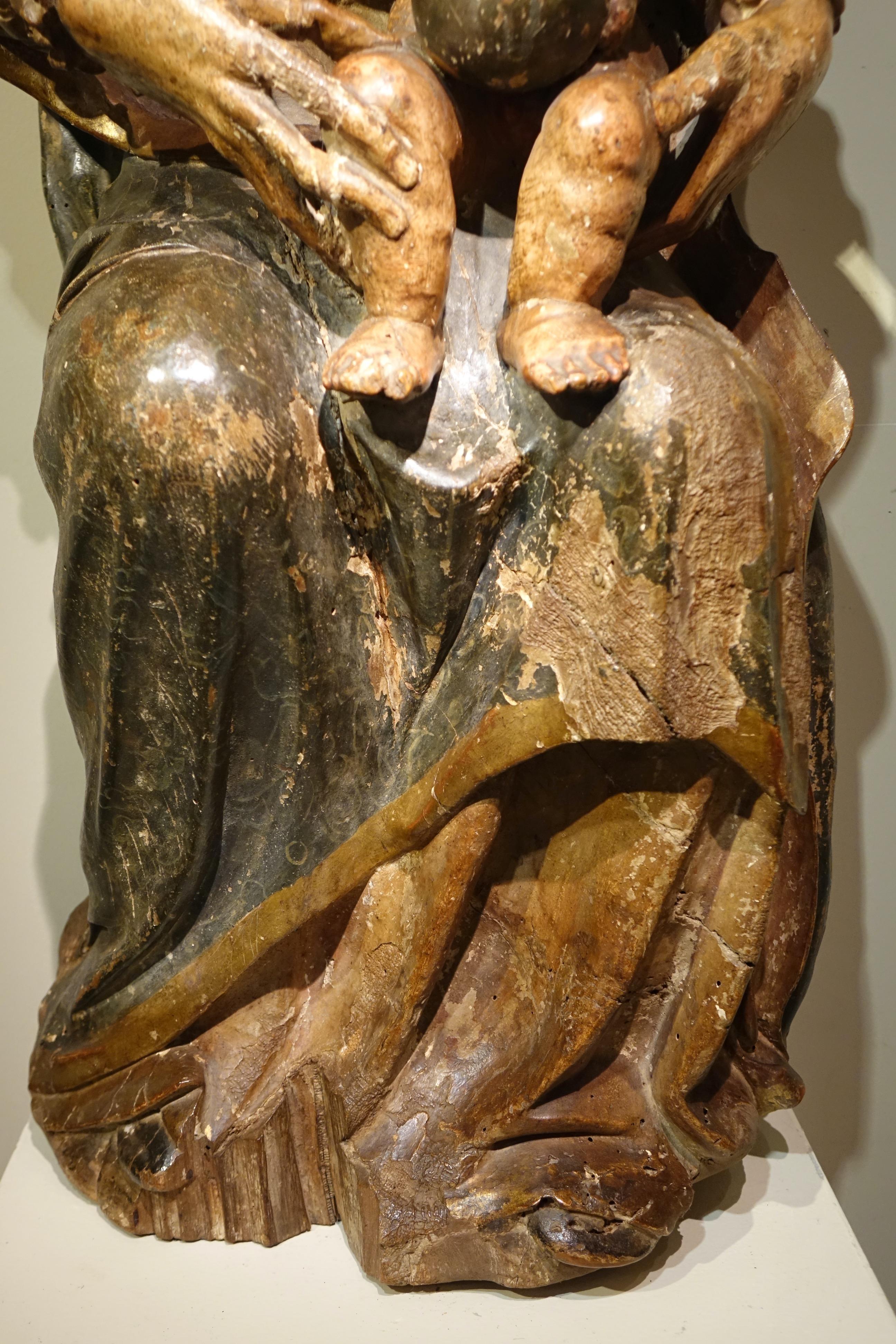Große Jungfrau mit Kind aus polychromem Holz, Spanien, 16. Jahrhundert (Spanisch) im Angebot