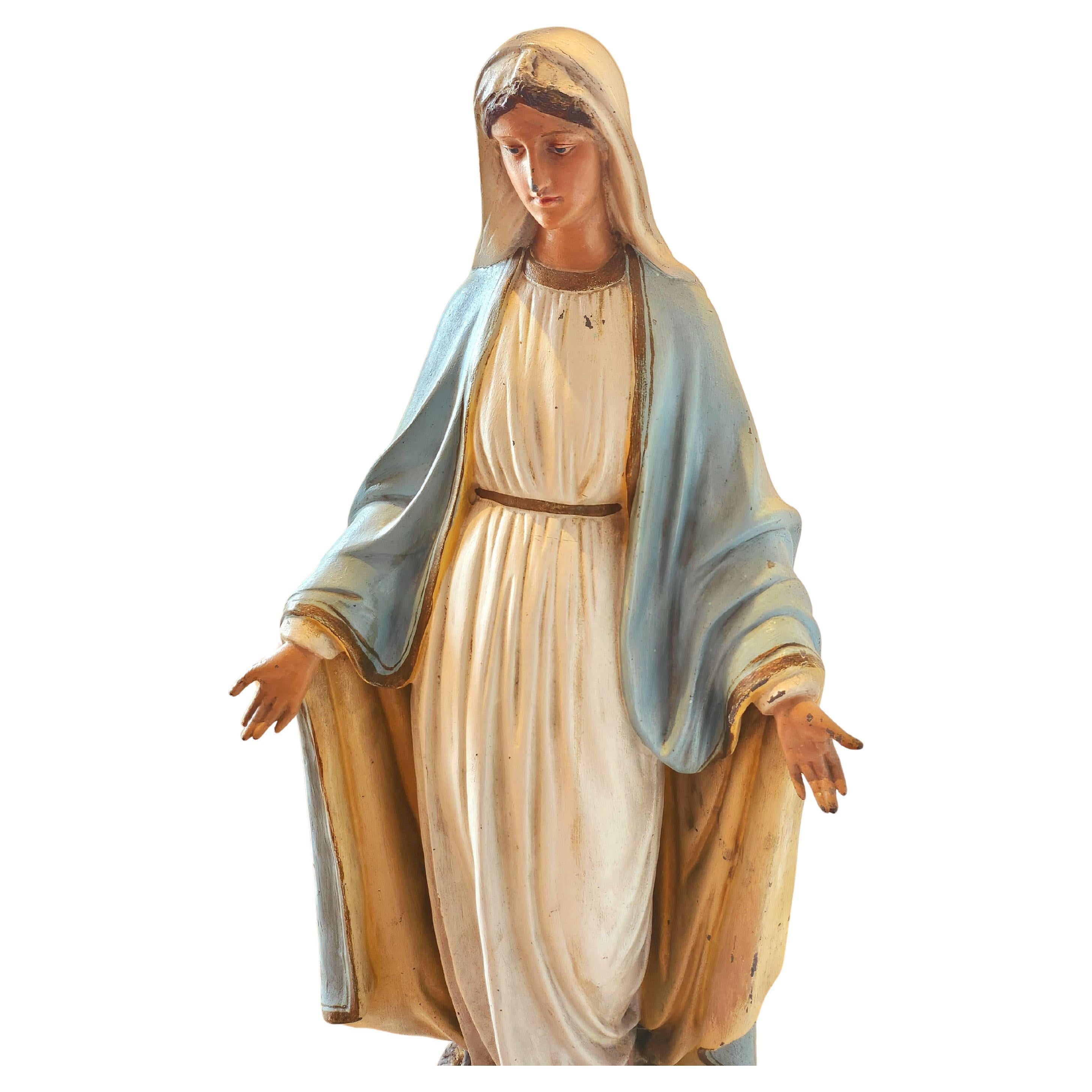 Femenino o masculino Estatua grande de la Virgen Casada de mediados de siglo en venta