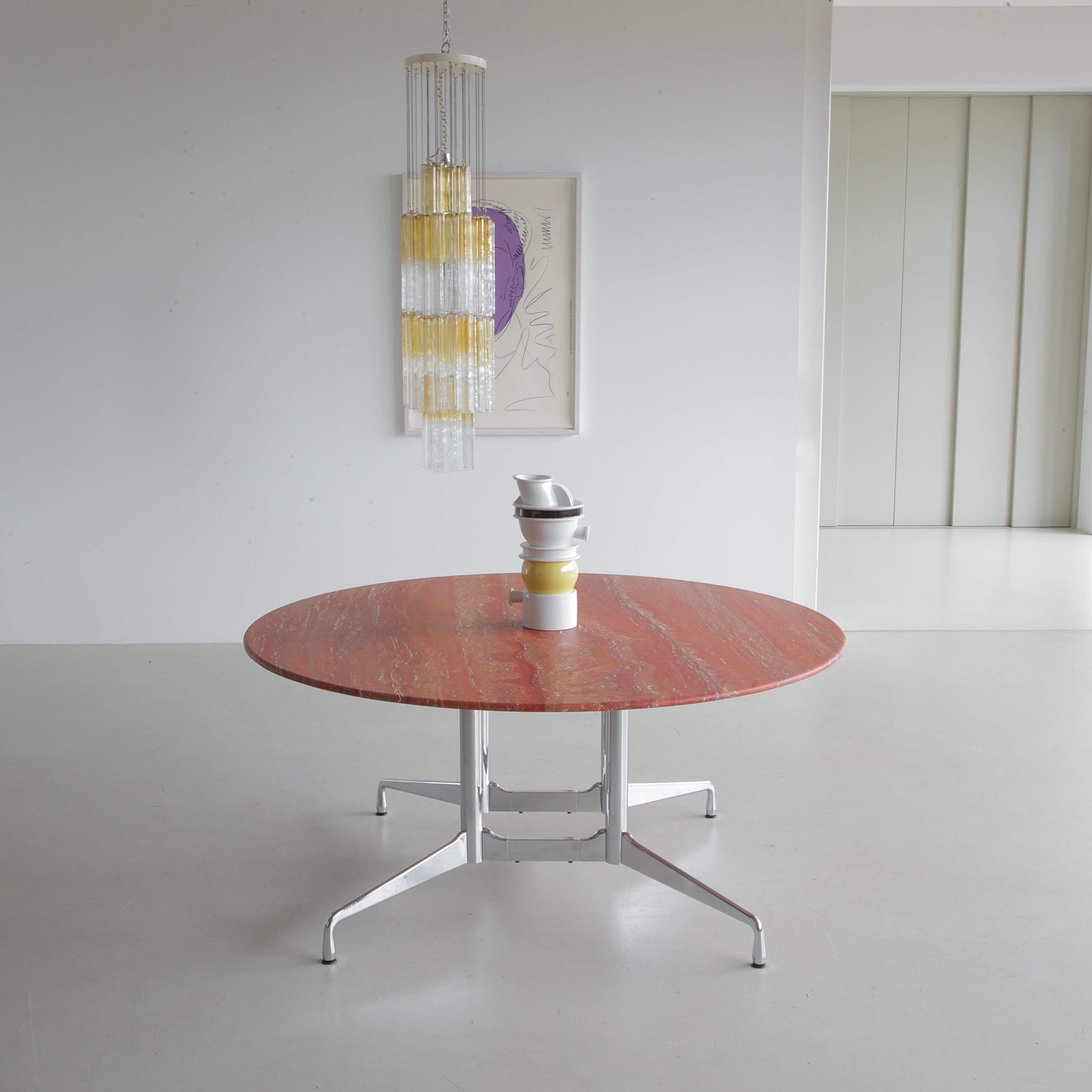 Large VITRA Dining Table with Travertine Stone top, design Charles & Ray EAMES In Excellent Condition For Sale In Berlin, Berlin
