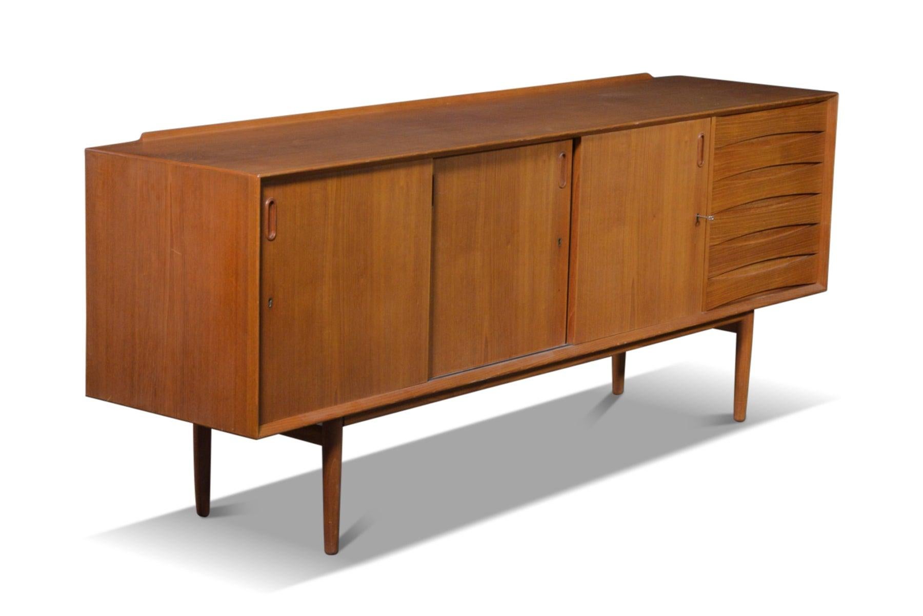 Large Vodder Style Teak Credenza with Keeler Edge In Excellent Condition For Sale In Berkeley, CA