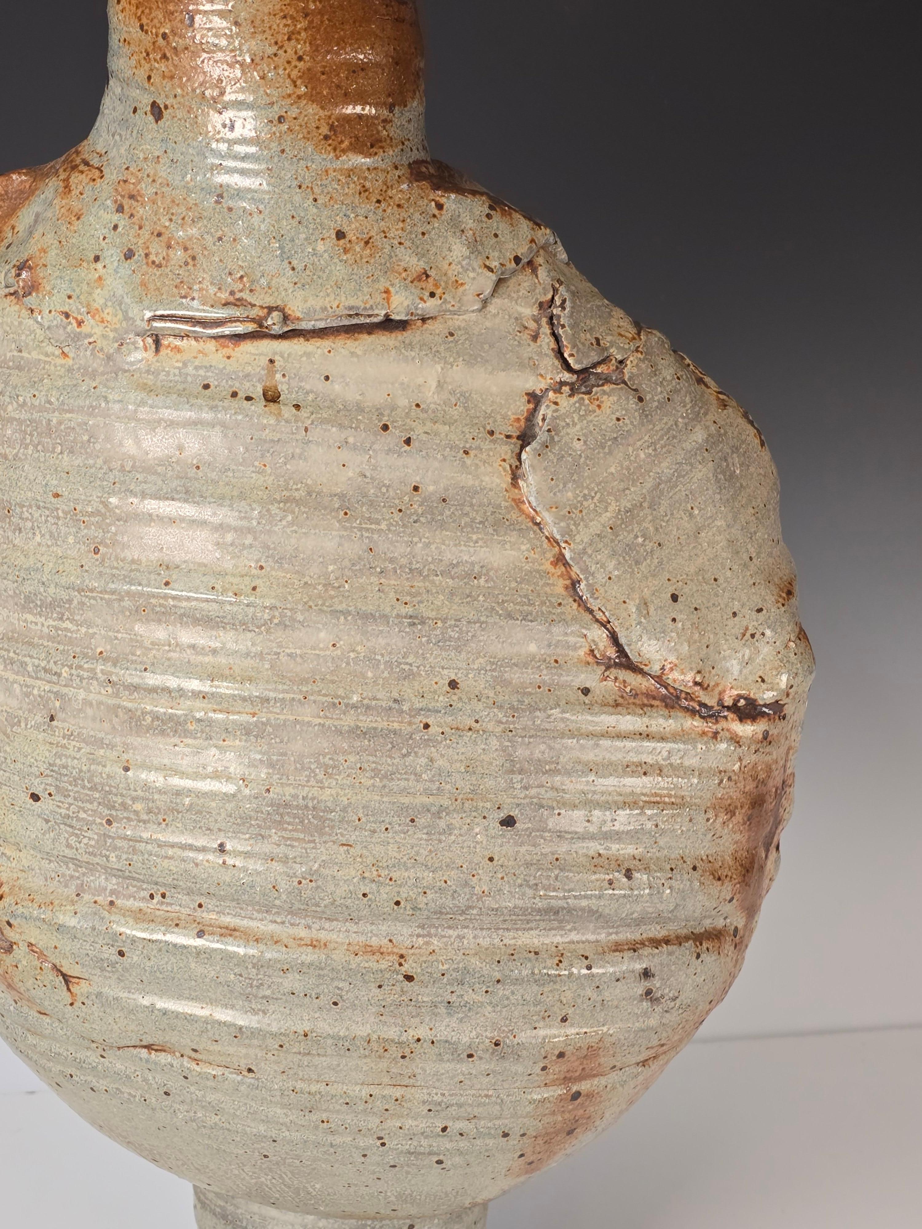 Vaso grande Studio Pottery in stile Voulkos In condizioni buone in vendita a Kilmarnock, VA