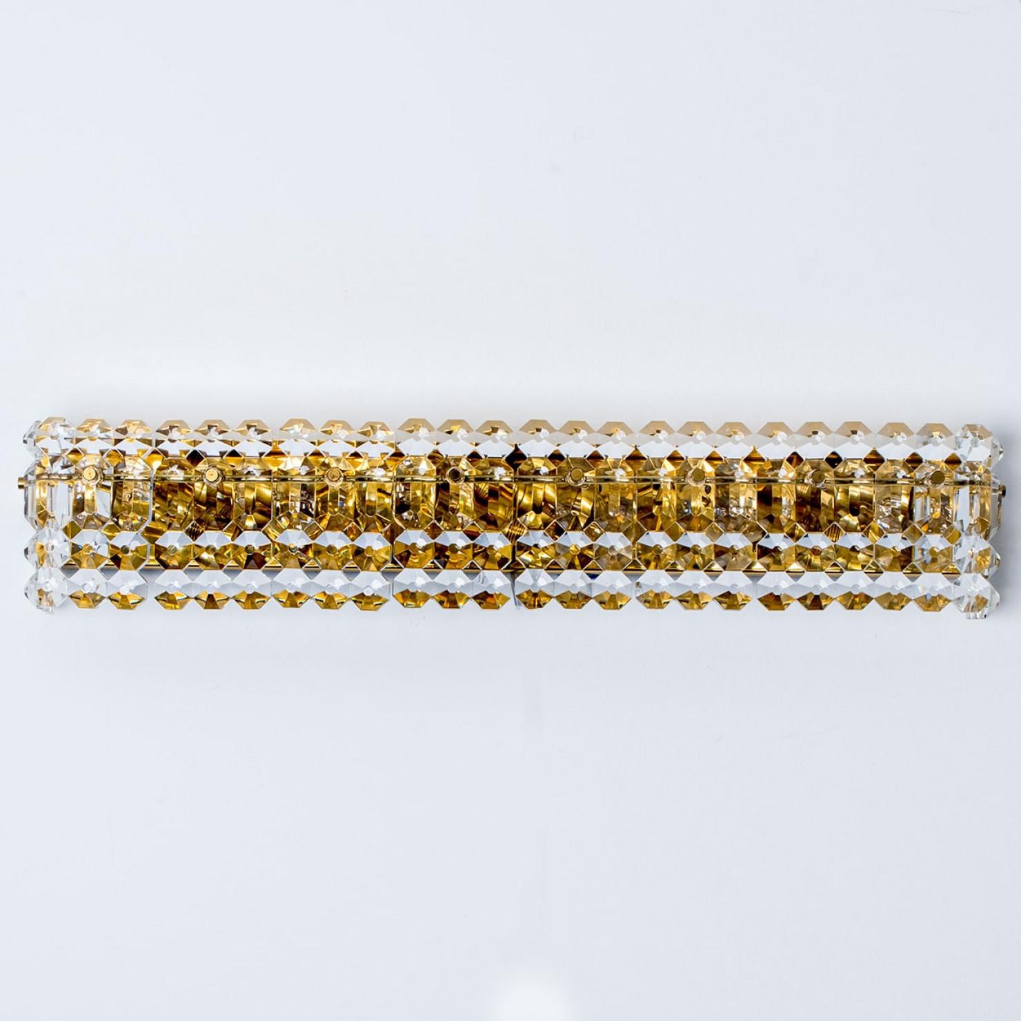 Aplique grande de cristal y latón de Kinkeldey, década de 1970 en venta 3
