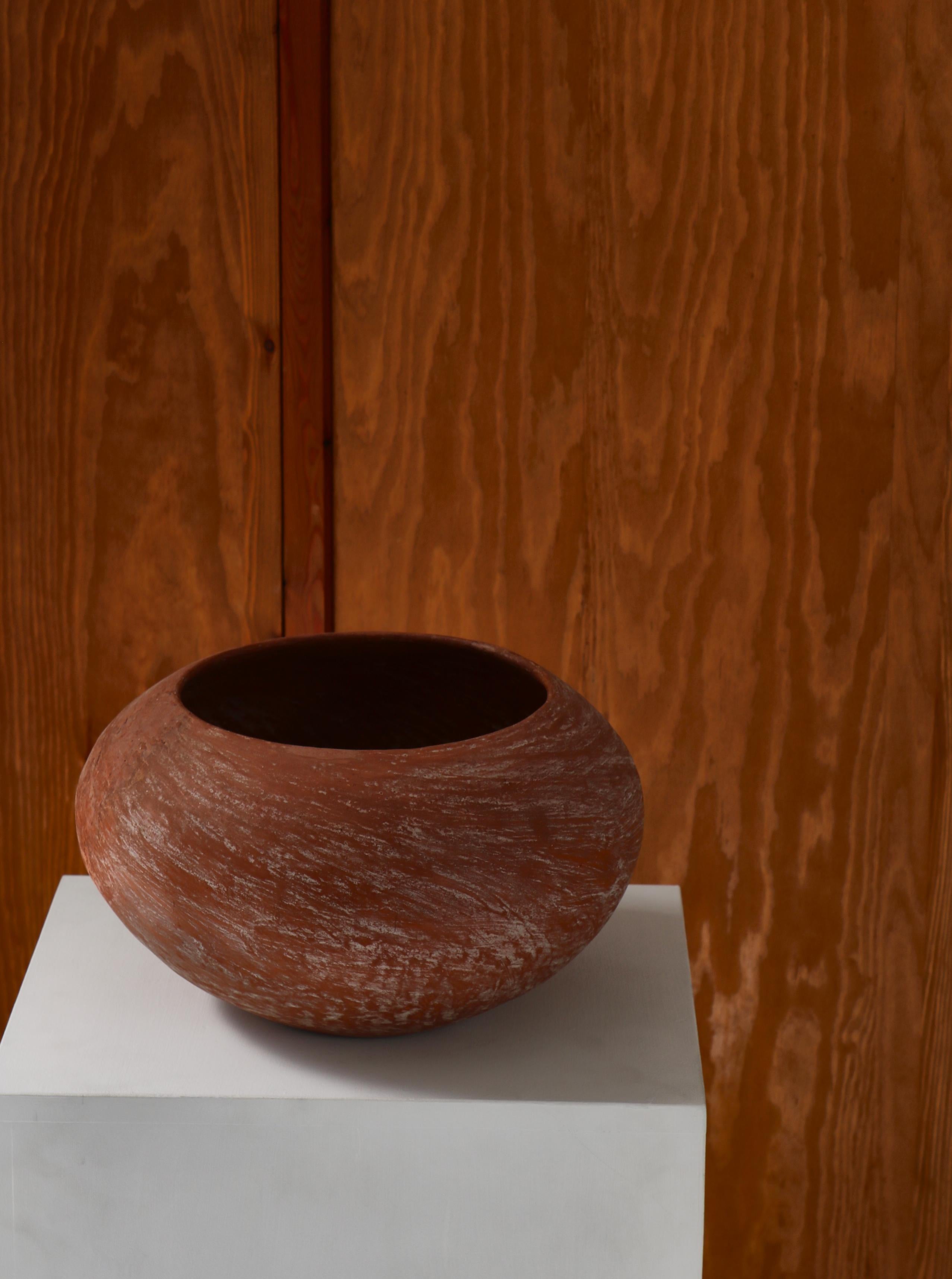 Große Wabi-Sabi, 1960er Terrakottaschale von Ole Bjørn Krüger, Dänemark (Organische Moderne) im Angebot