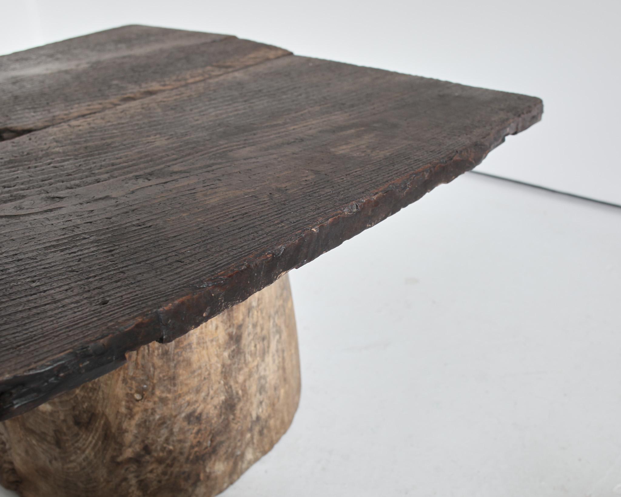 Grande table basse japonaise en cèdre creusé Wabi Sabi en vente 3