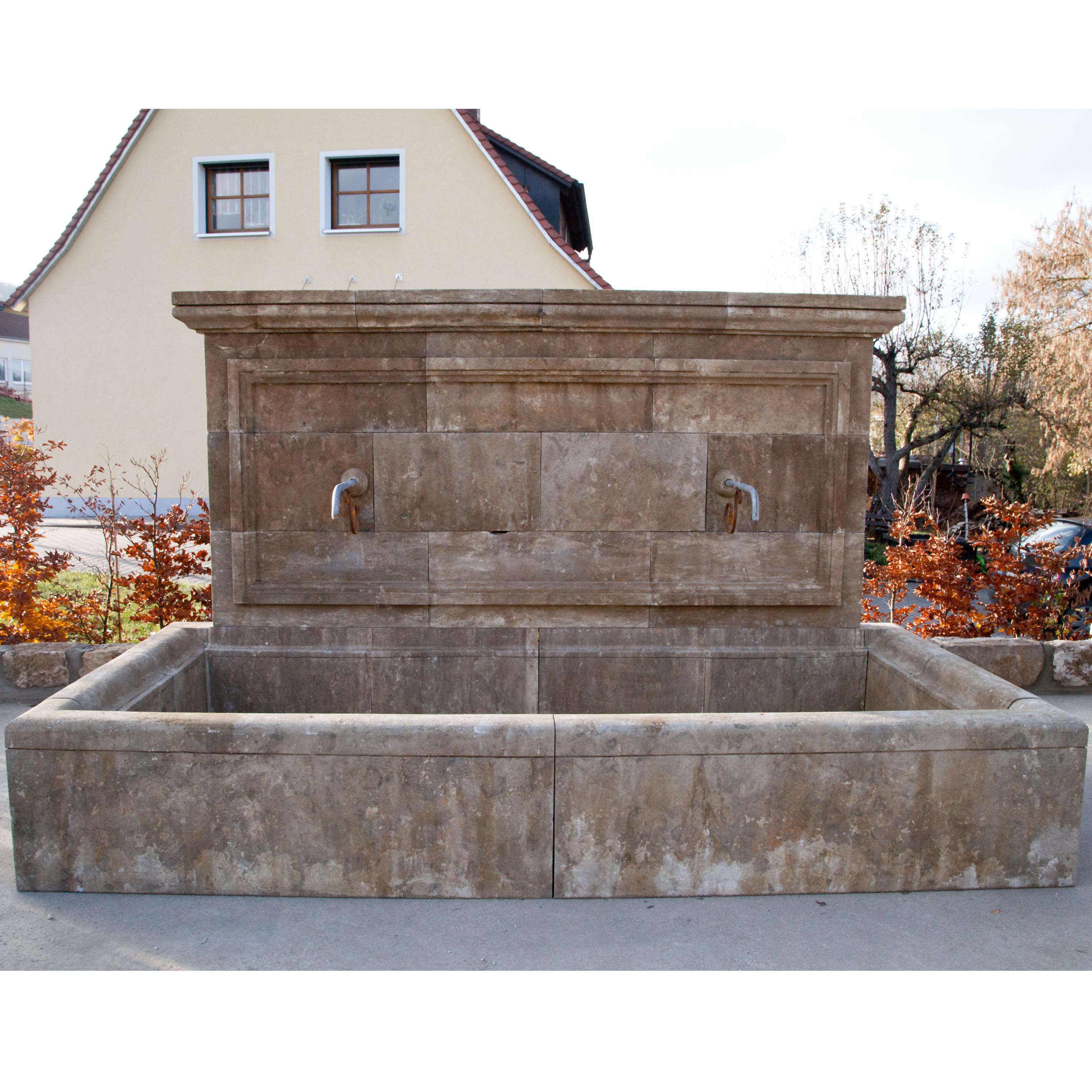 Large Wall Fountain, 21st Century In Good Condition In Greding, DE