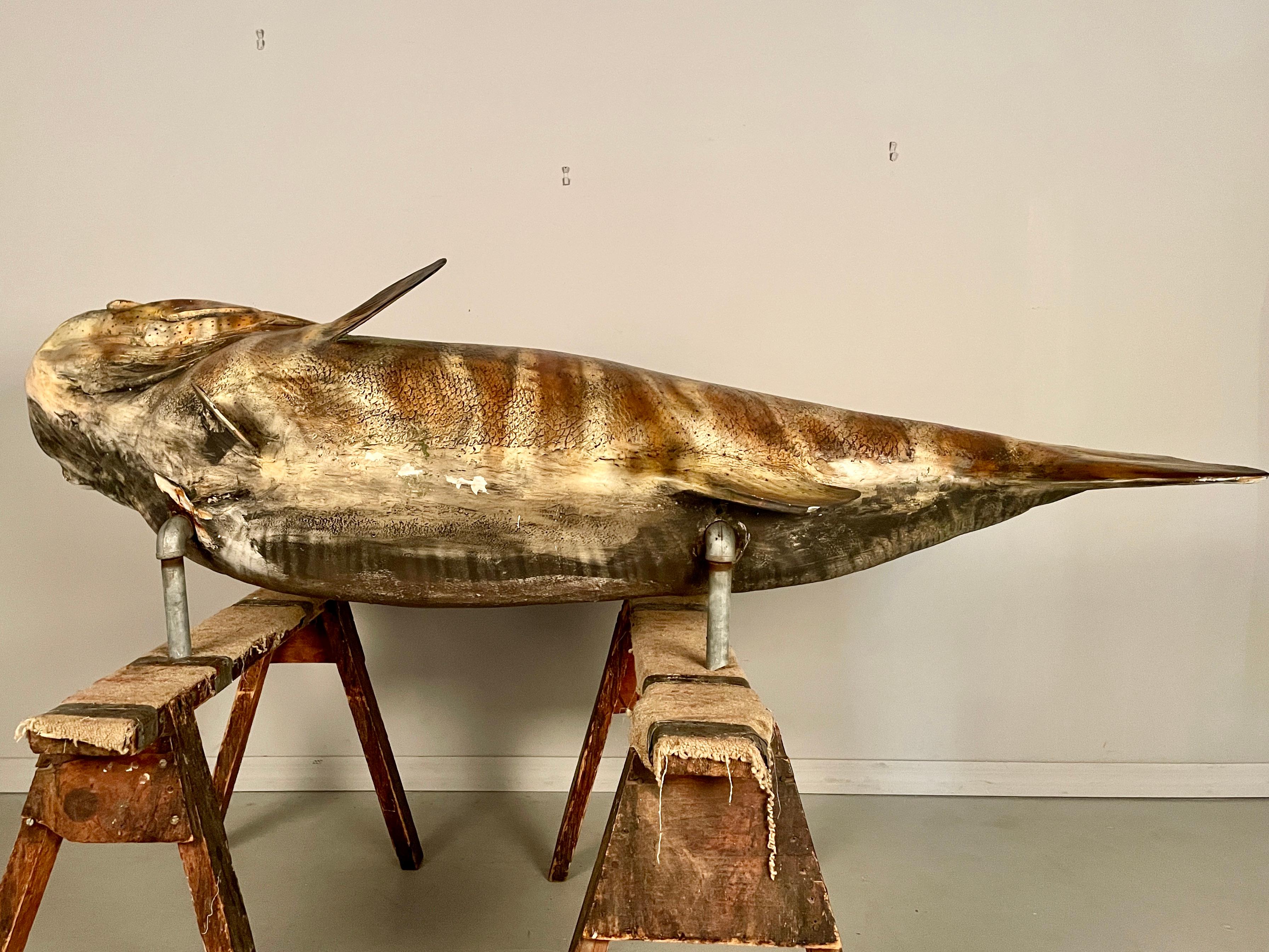 Vintage 7' Lange Werbe-Hängeskulptur eines hängenden Fisches, Vintage im Angebot 10