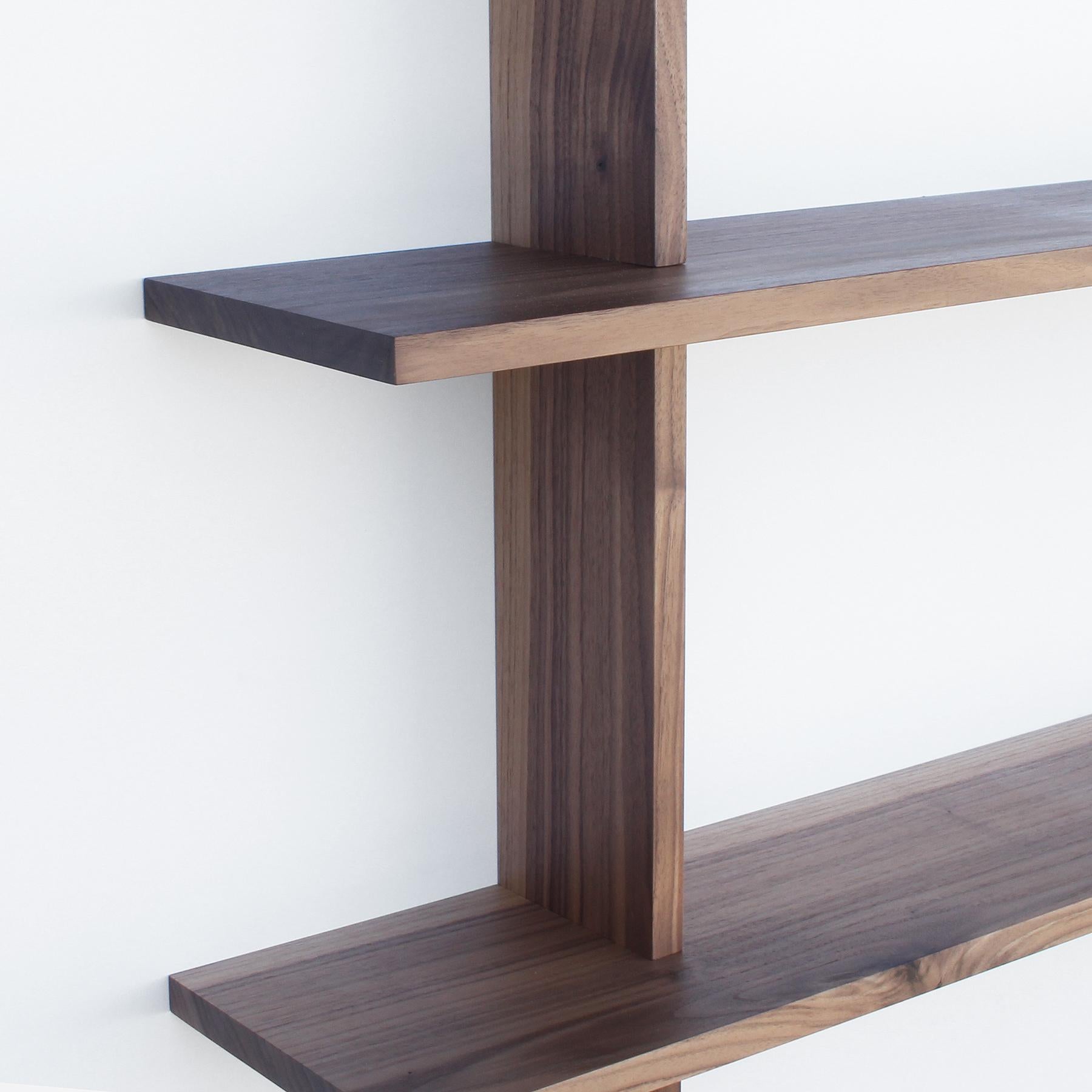 Moderno Large Wall Hanging Shelving Unit in Solid Walnut by Elliott Marks in vendita