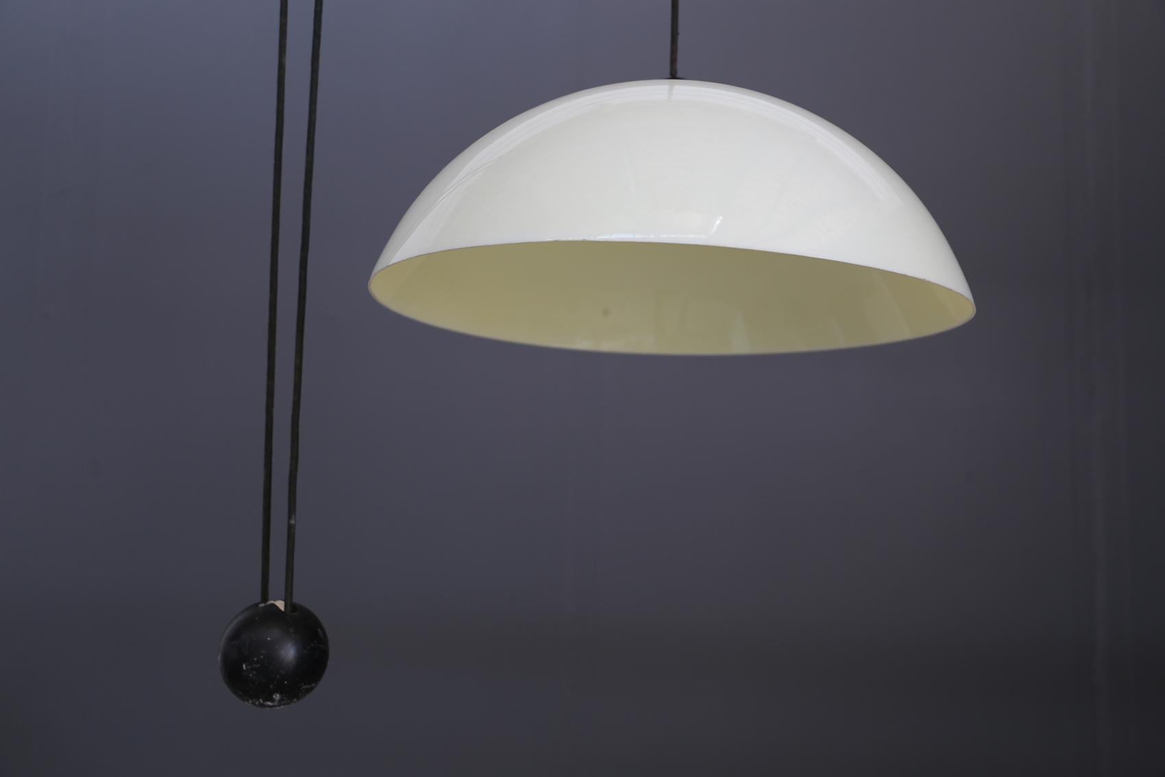 Suspension lamp model 