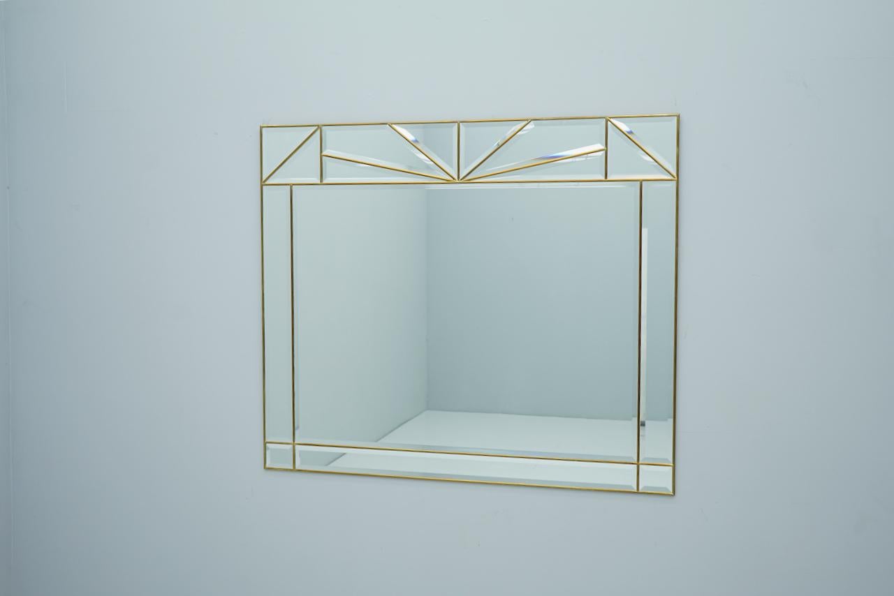 Late 20th Century Large Wall Mirror in Brass and Glass, France 1970s For Sale