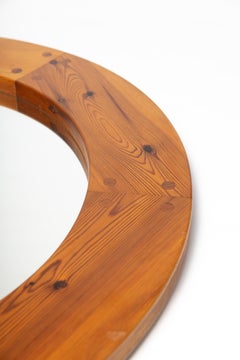 Großer Wandspiegel aus massivem Kiefernholz von Uno Kristiansson für Luxus, Schweden, 1960