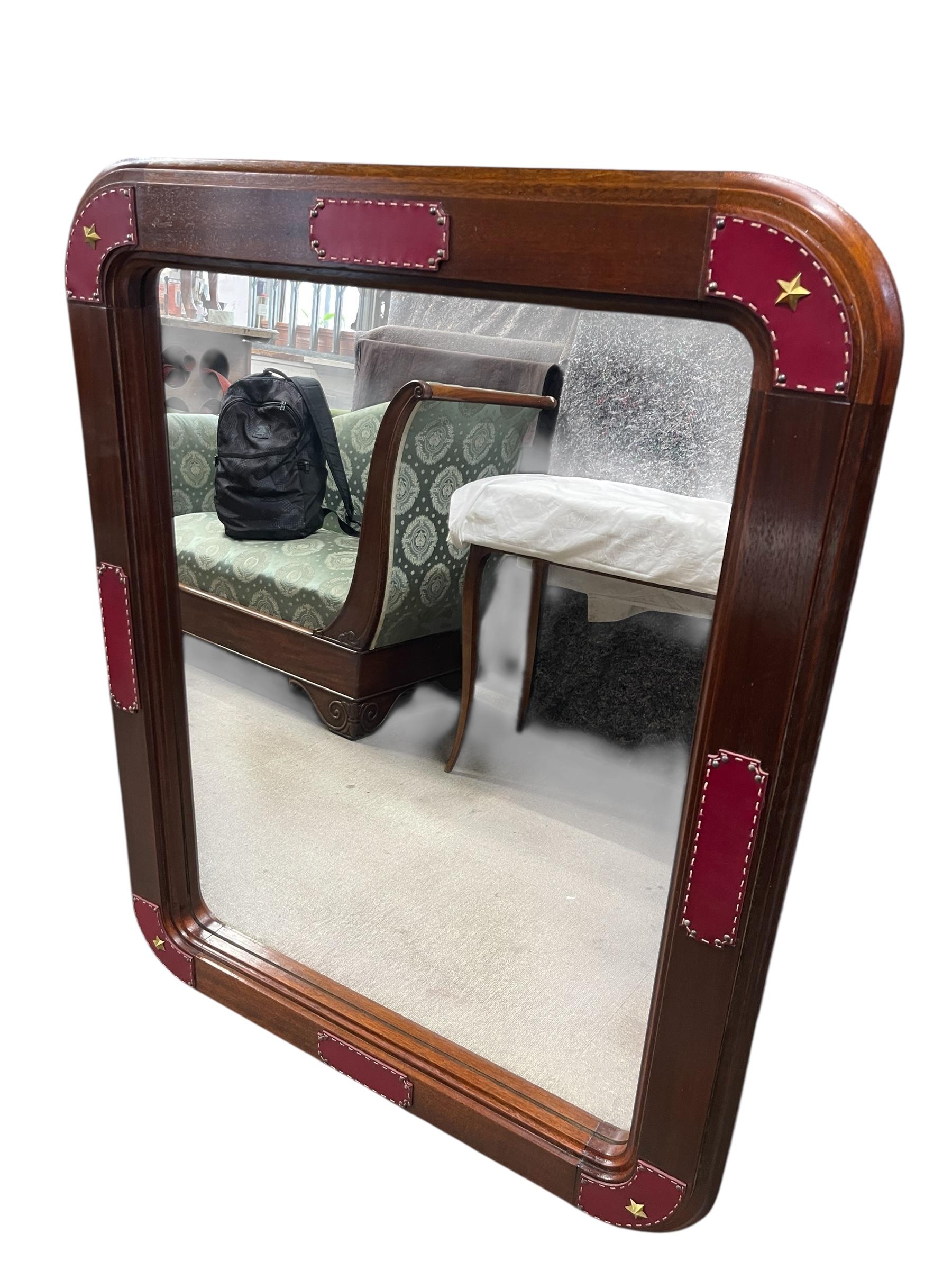 Large wall mirror with stitched leather by Jacques Adnet en vente 5