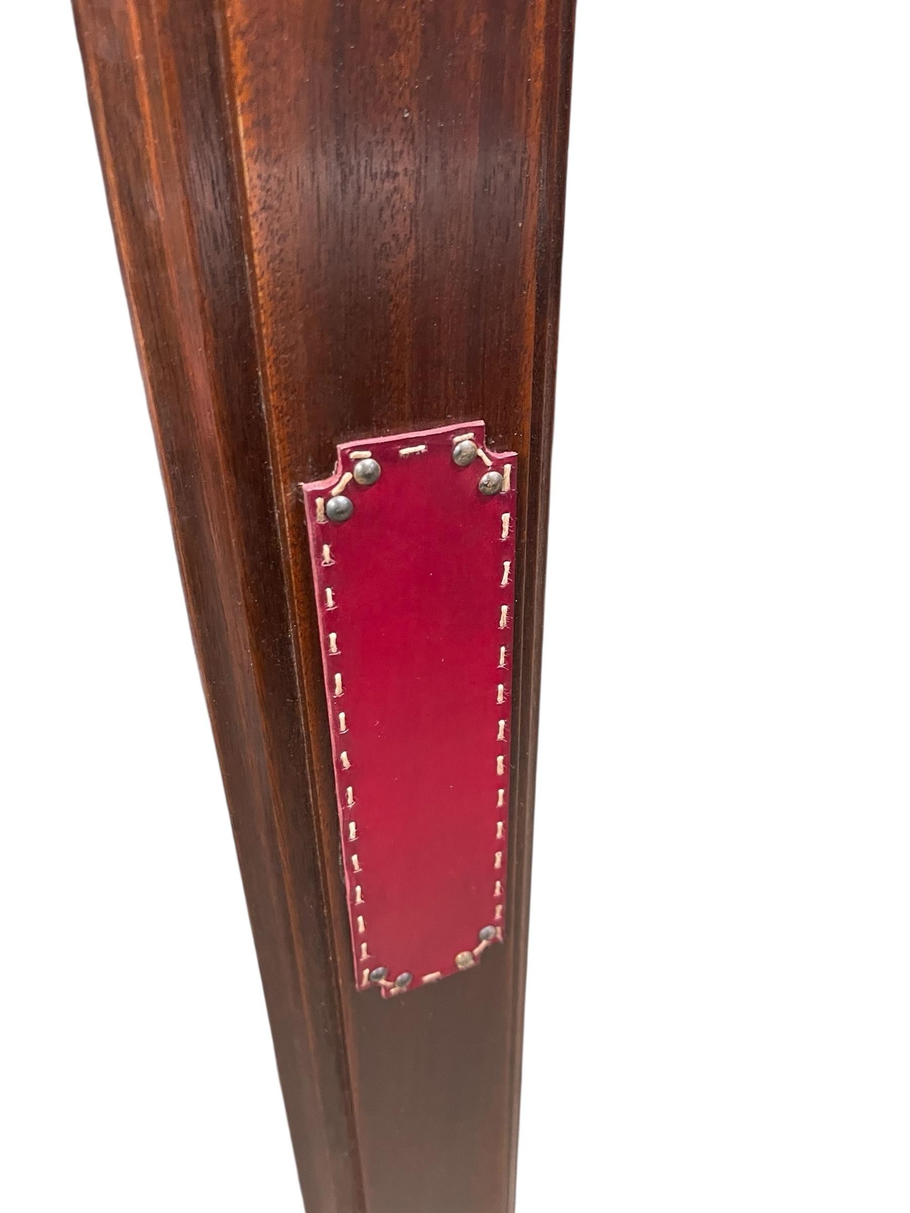 Large wall mirror with stitched leather by Jacques Adnet en vente 3