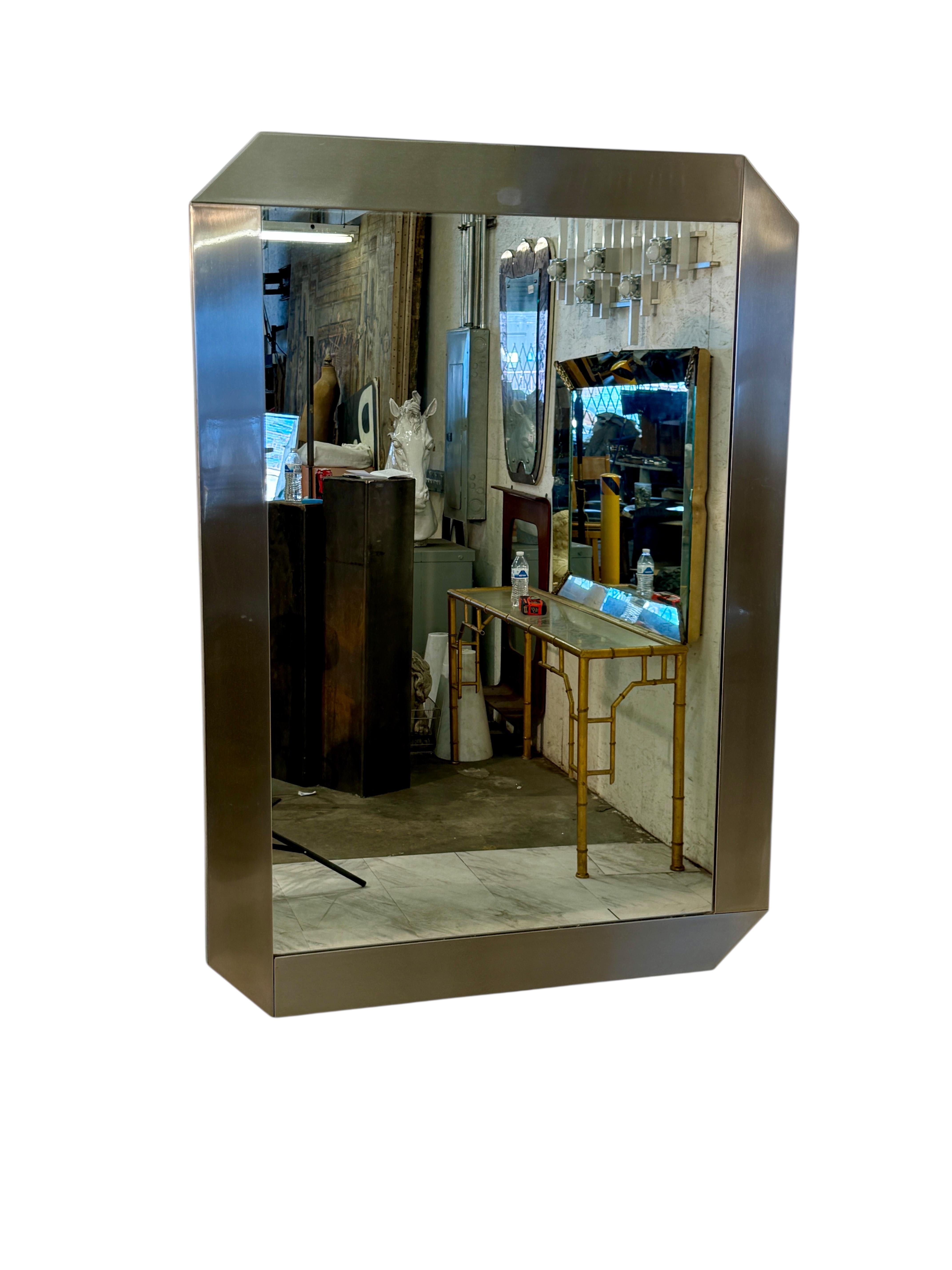 Brossé Grand miroir mural avec large cadre en métal brossé en vente
