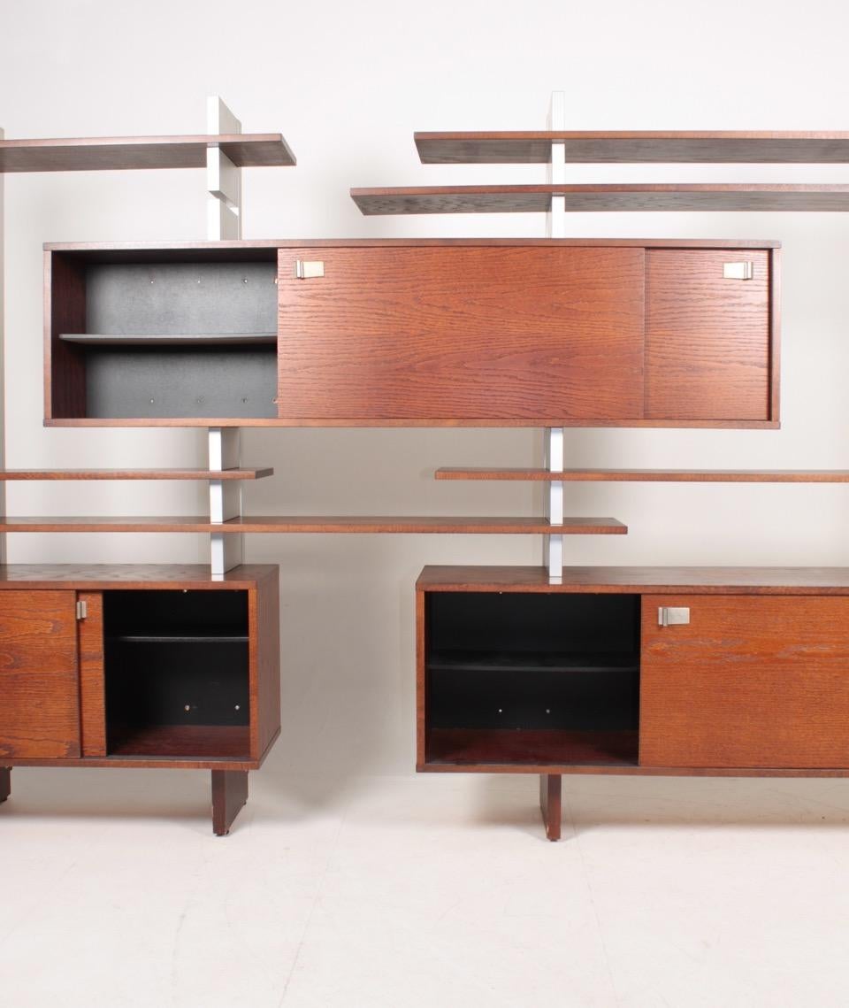 Large Wall Unit in Oak, Made in Denmark, 1970s In Good Condition In Lejre, DK