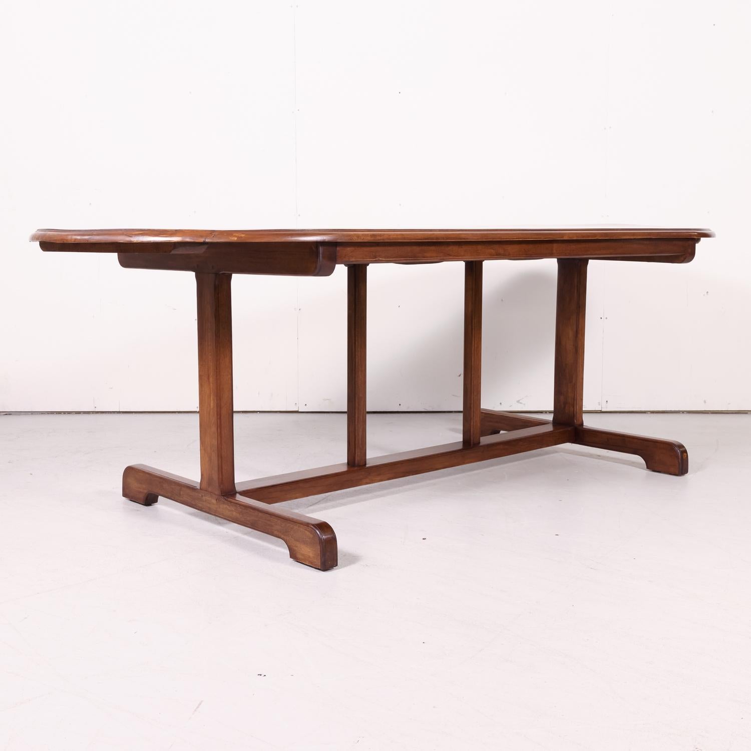 Large Walnut 19th Century French Oval Vendange Table or Wine Tasting Table In Good Condition In Birmingham, AL