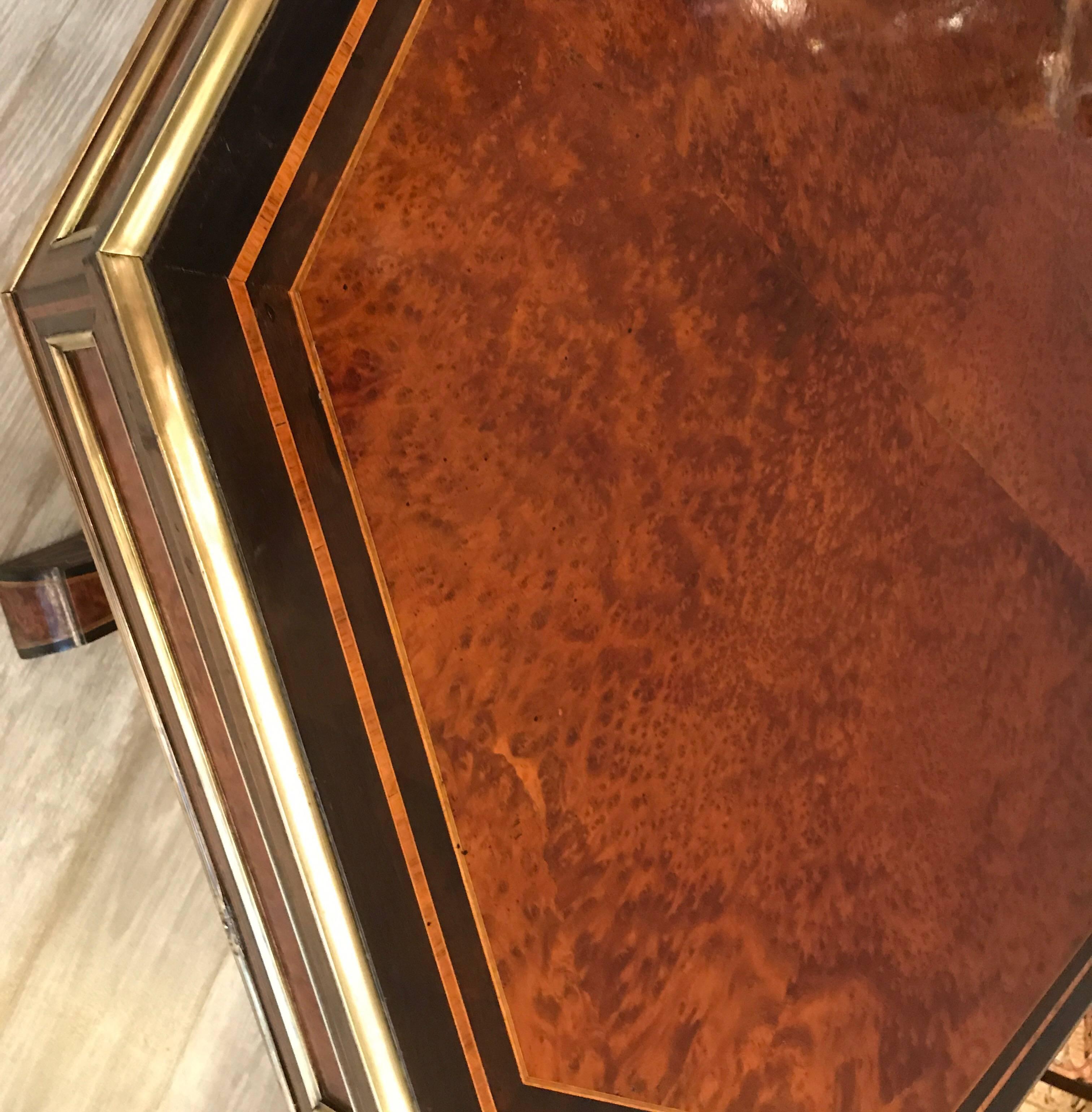 Large Napoleon III Walnut and Rosewood Cocktail Coffee Table 7