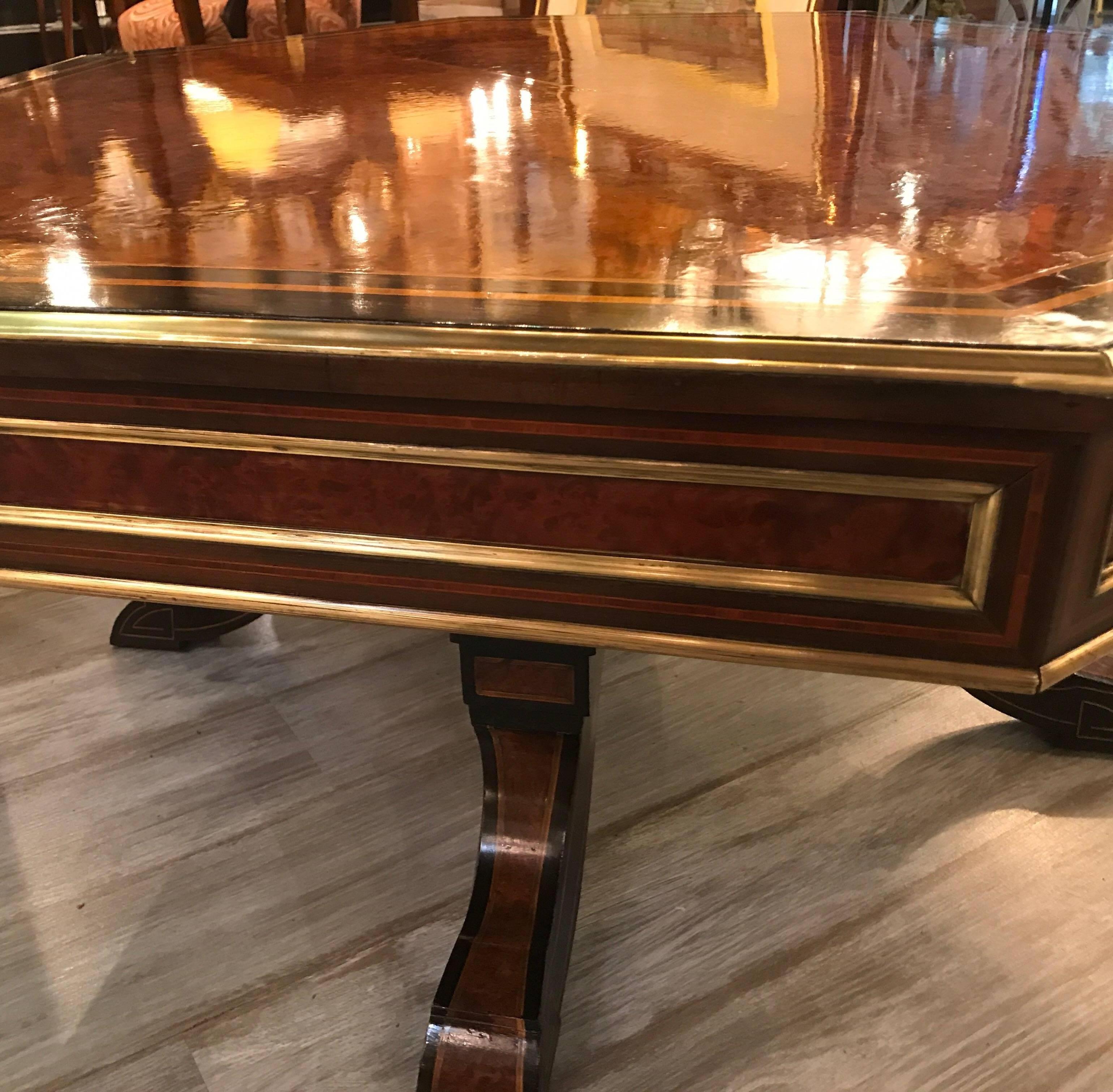 Large Napoleon III Walnut and Rosewood Cocktail Coffee Table 3