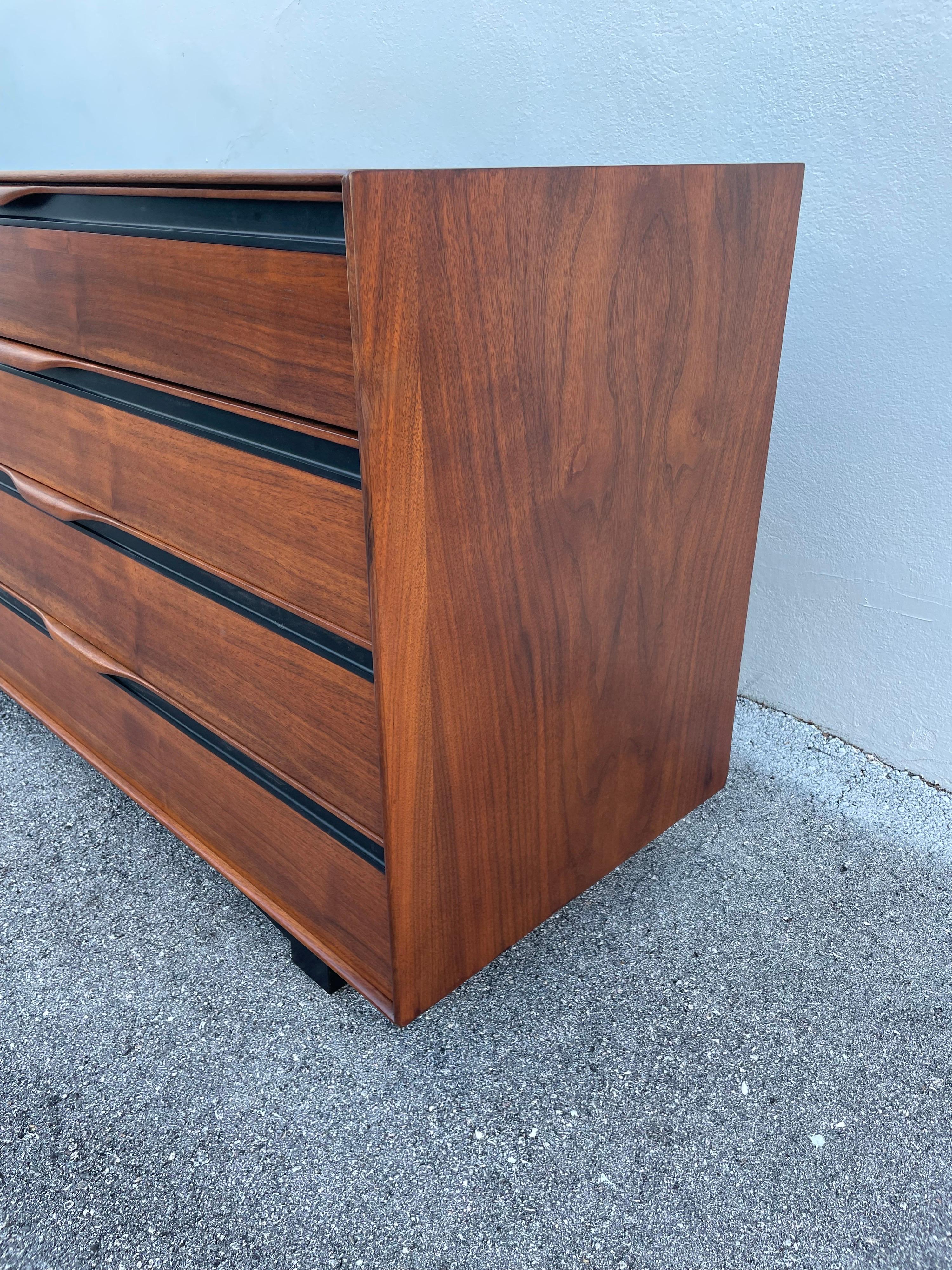 Large Walnut Dresser by John Kapel for Glenn of California 2