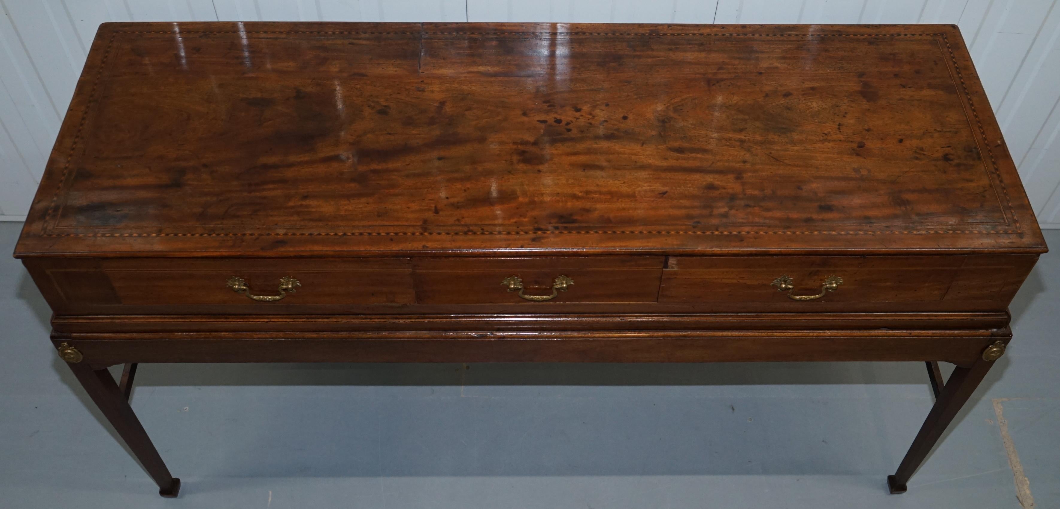 British Large Walnut Georgian Sideboard Drawers on Stand Amazing Inlaid Timber Patina