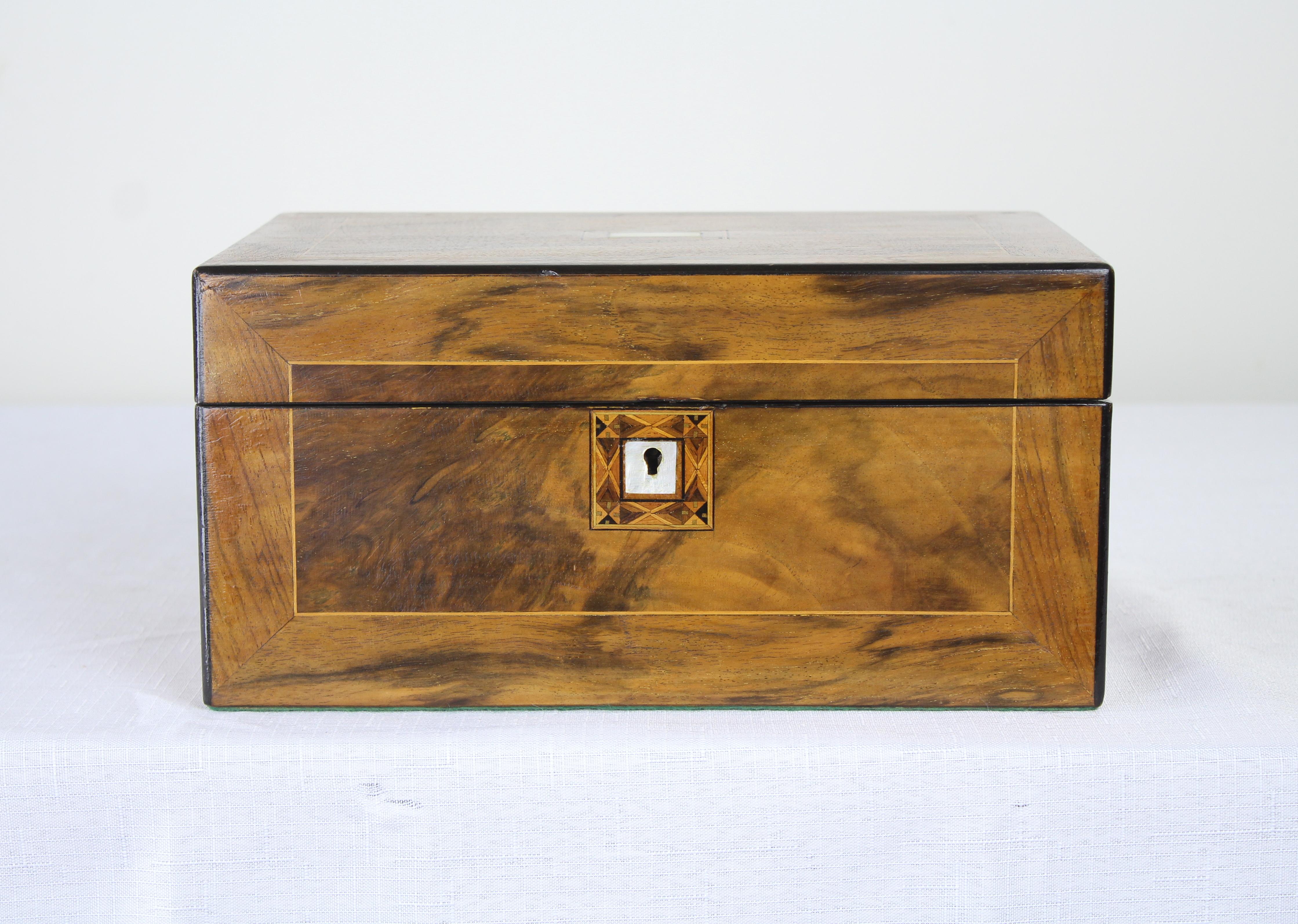 Large Walnut Sewing Box, Ebony and Boxwood Inlay In Good Condition In Port Chester, NY