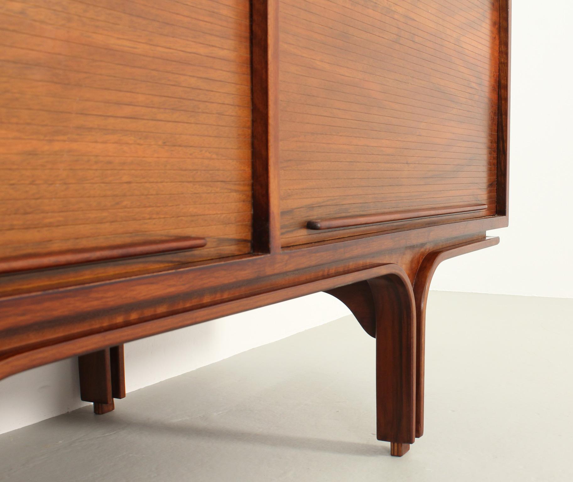 Wood Large Walnut Sideboard by Gianfranco Frattini for Bernini