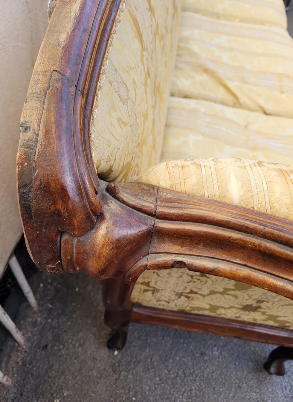 Large Walnut Sofa, Louis XV Period, 18th Century For Sale 8