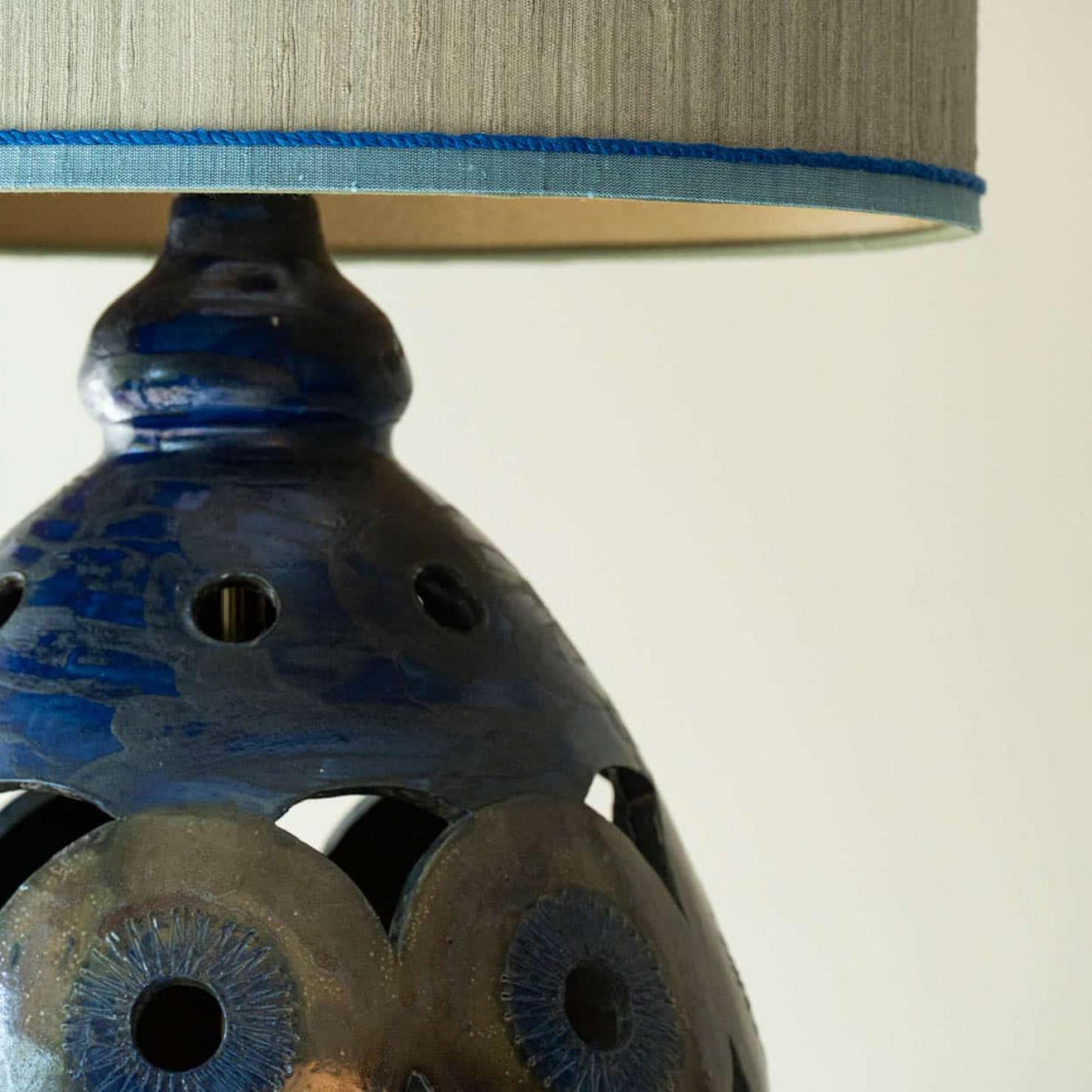 Mid-Century moderno Lampada da tavolo grande in Wood Wood, paralume nuovo di R. Houben, 1970 in vendita