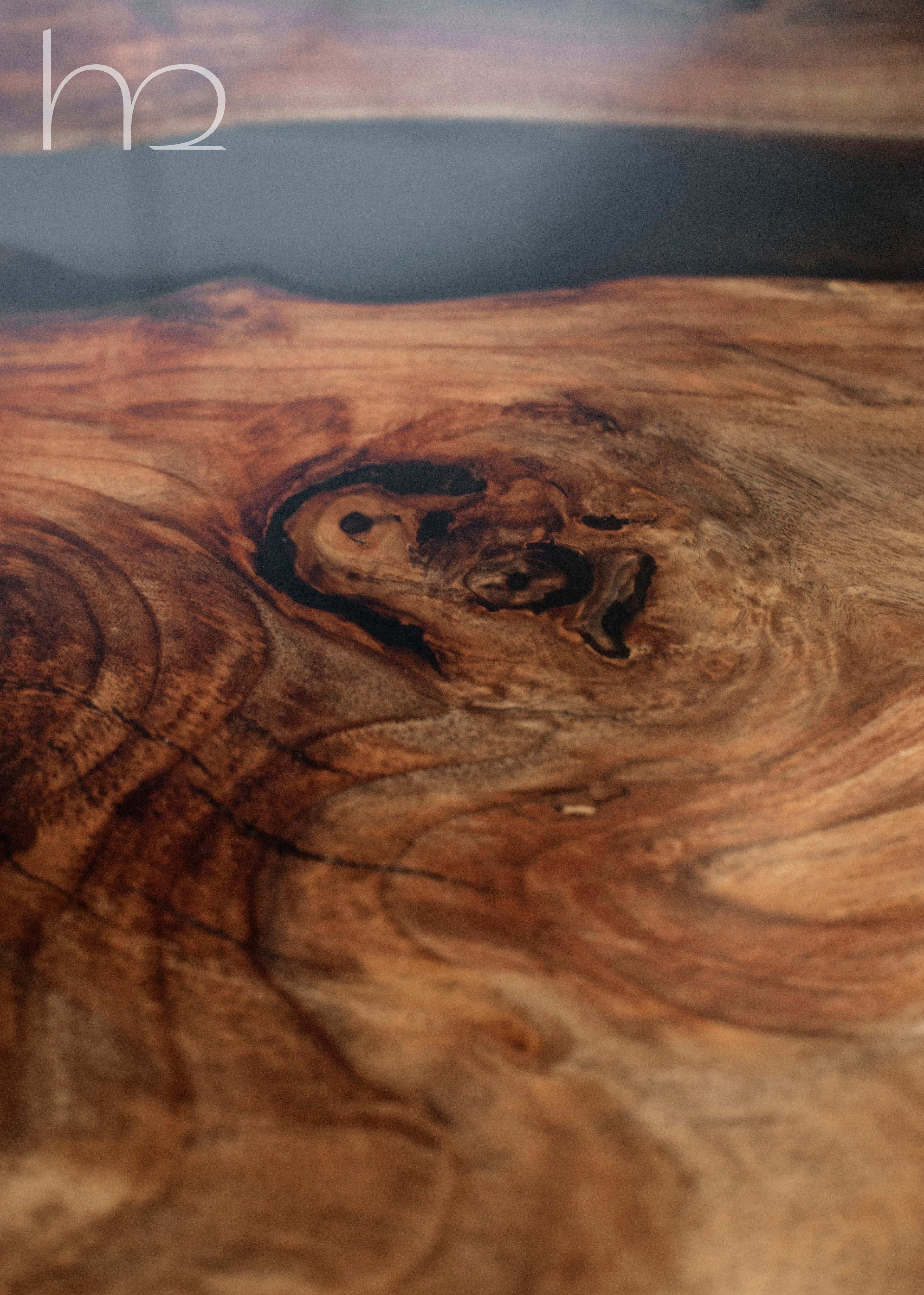 Großer Nussbaum Wood Esszimmertisch Luxuriöse Esstische Handgemacht Rustikal im Angebot 3