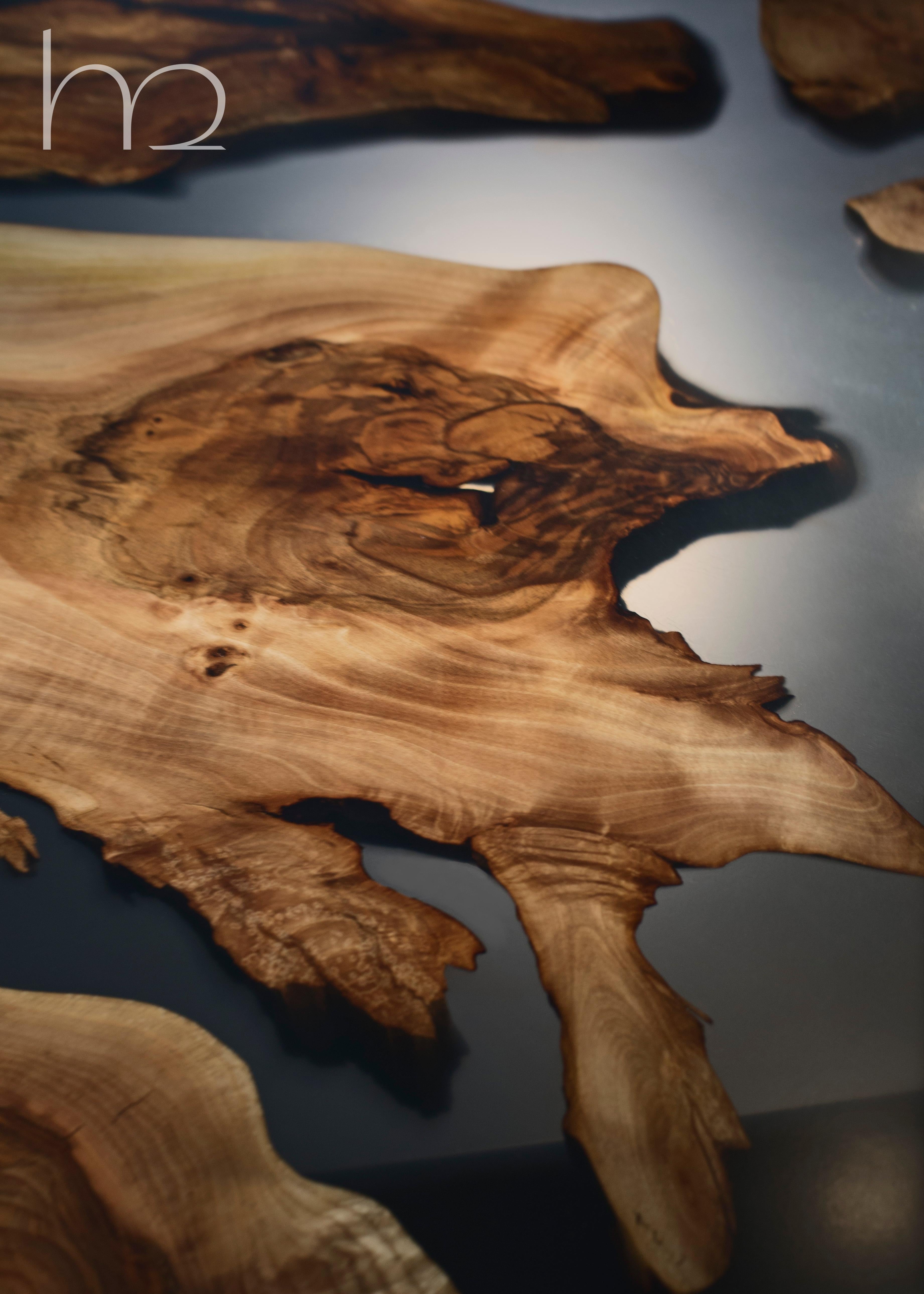 Großer Nussbaum Wood Esszimmertisch Luxuriöse Esstische Handgemacht Rustikal im Angebot 1
