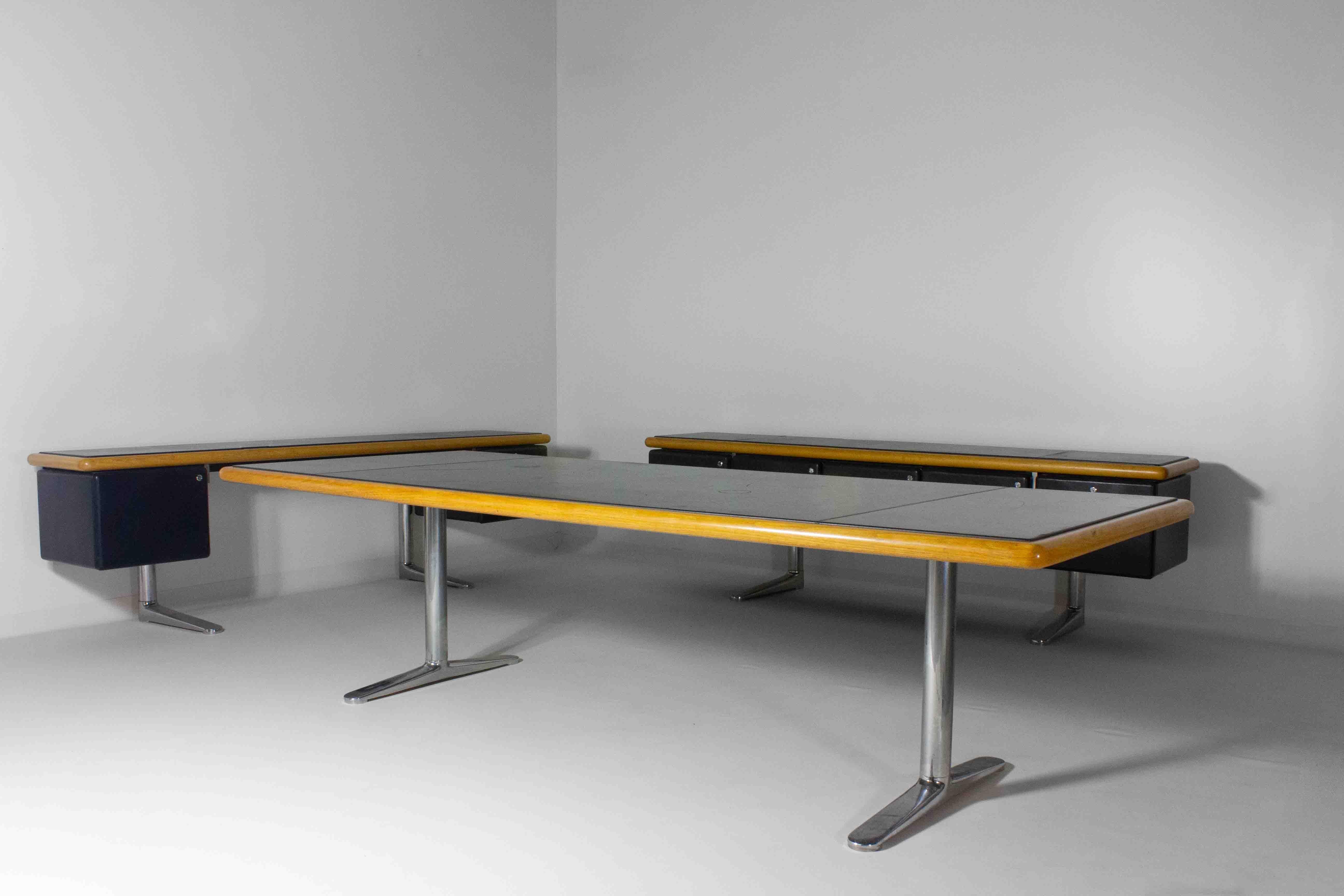 American Large Warren Platner leather desk by Knoll International, 1973