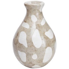 Large Waterdrop Shaped "Giraffe" Vase in White and Cantor Tessellated Stone