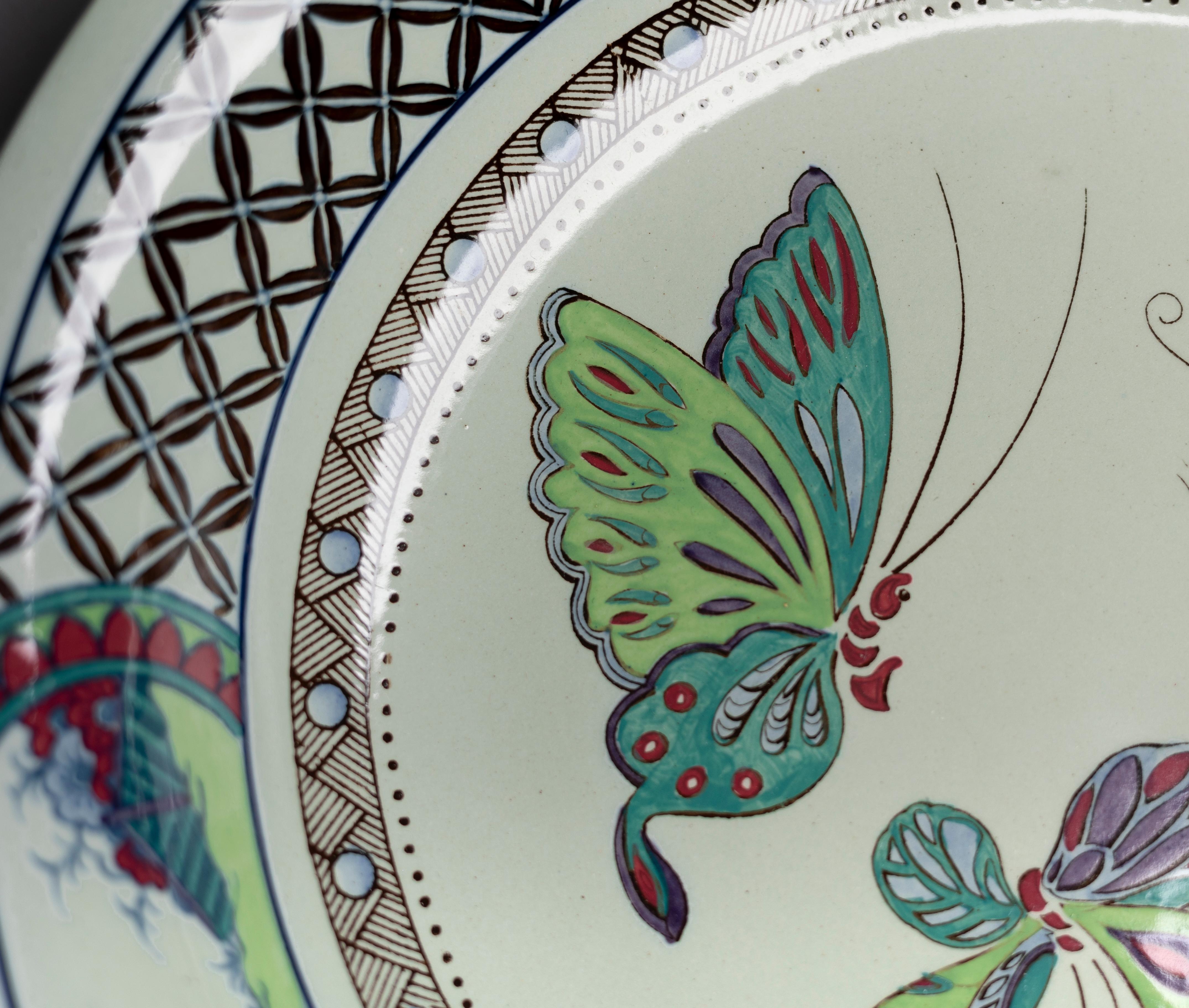 Große Wedgwood Schmetterling Display Schale (Art nouveau) im Angebot