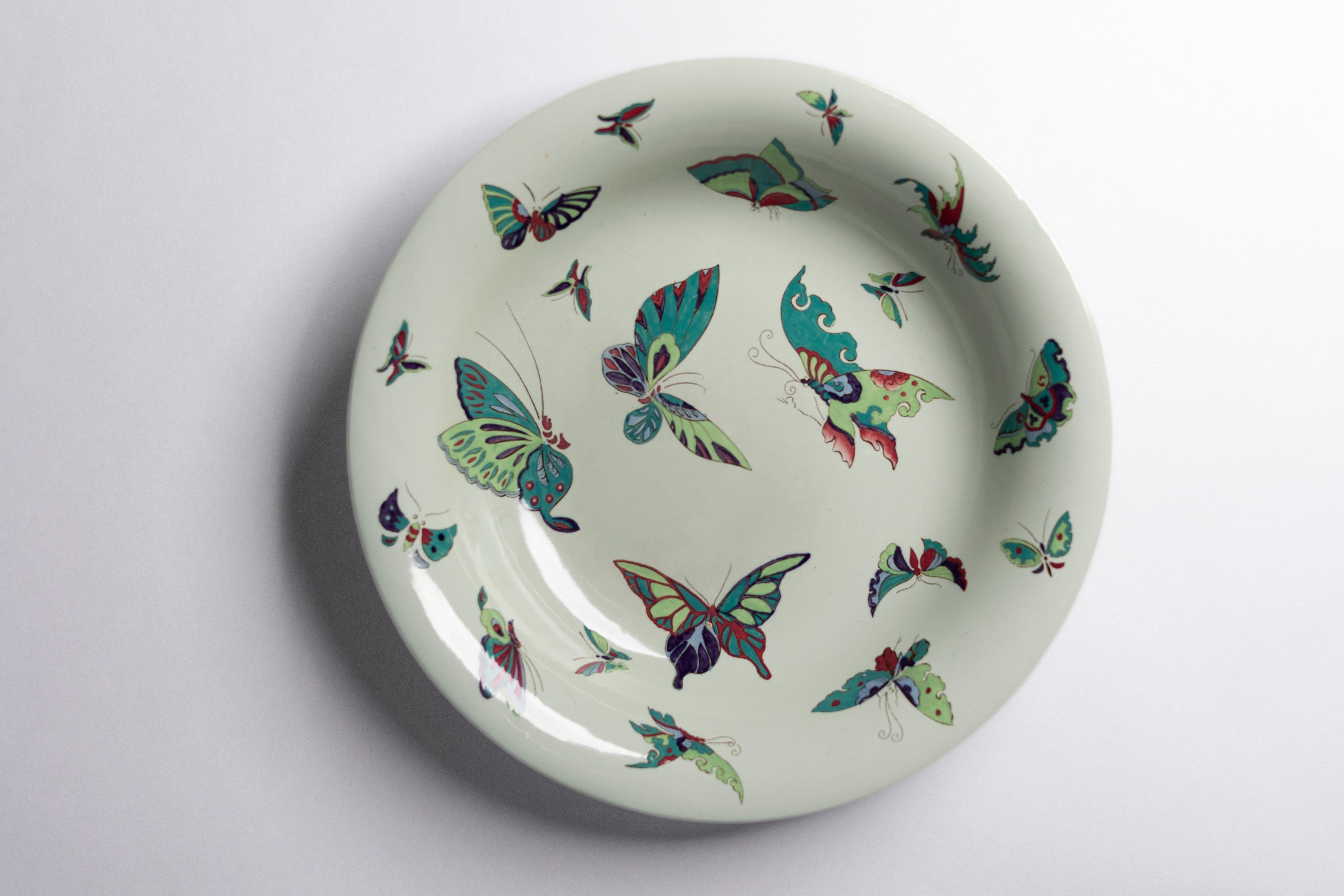 Große Wedgwood Schmetterling Display Schale (Art nouveau) im Angebot