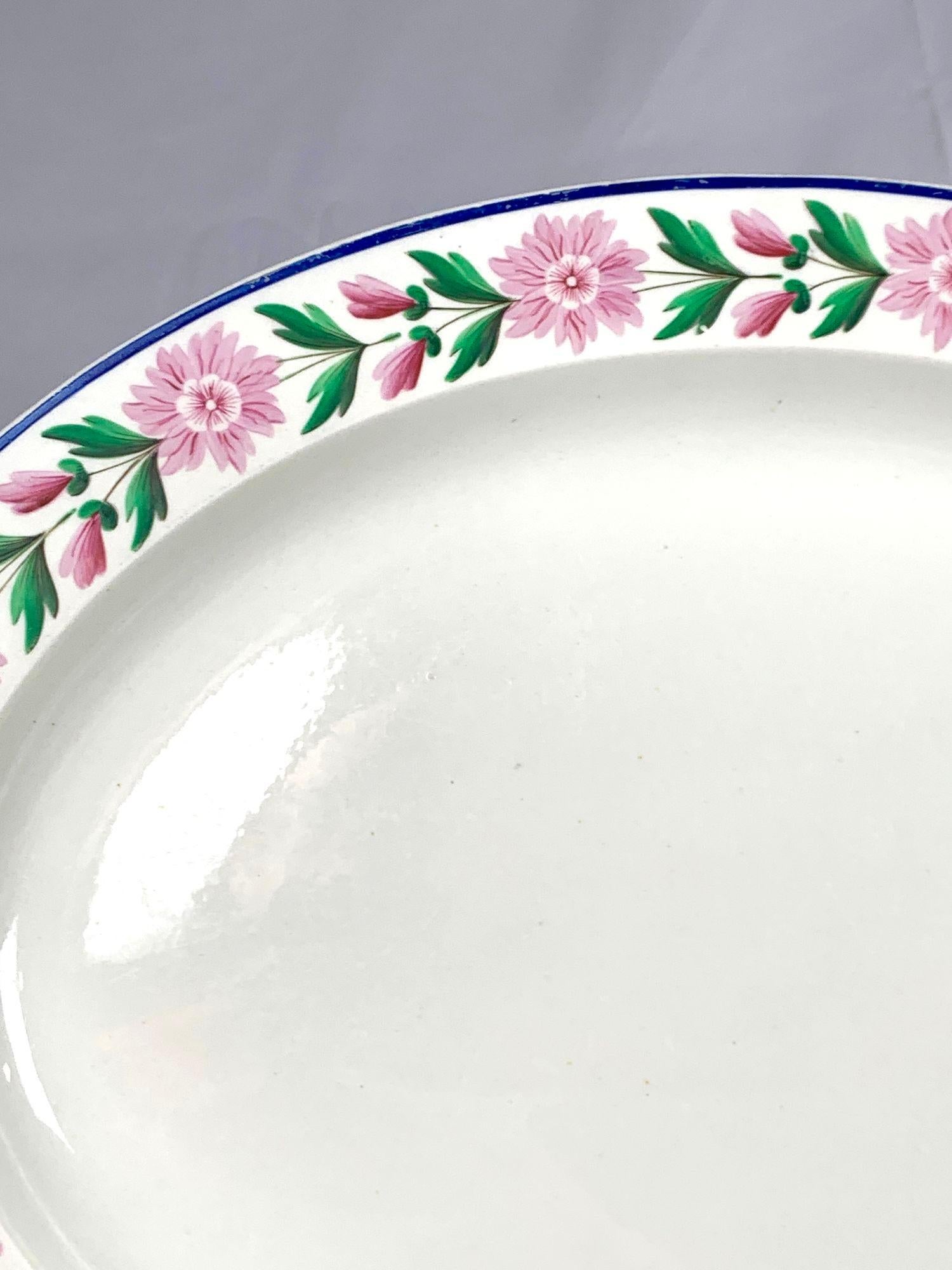 Large Wedgwood Creamware Platter England Circa 1820 In Excellent Condition In Katonah, NY