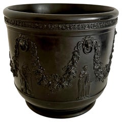 Jardinera neoclásica Wedgwood grande de basalto negro macizo