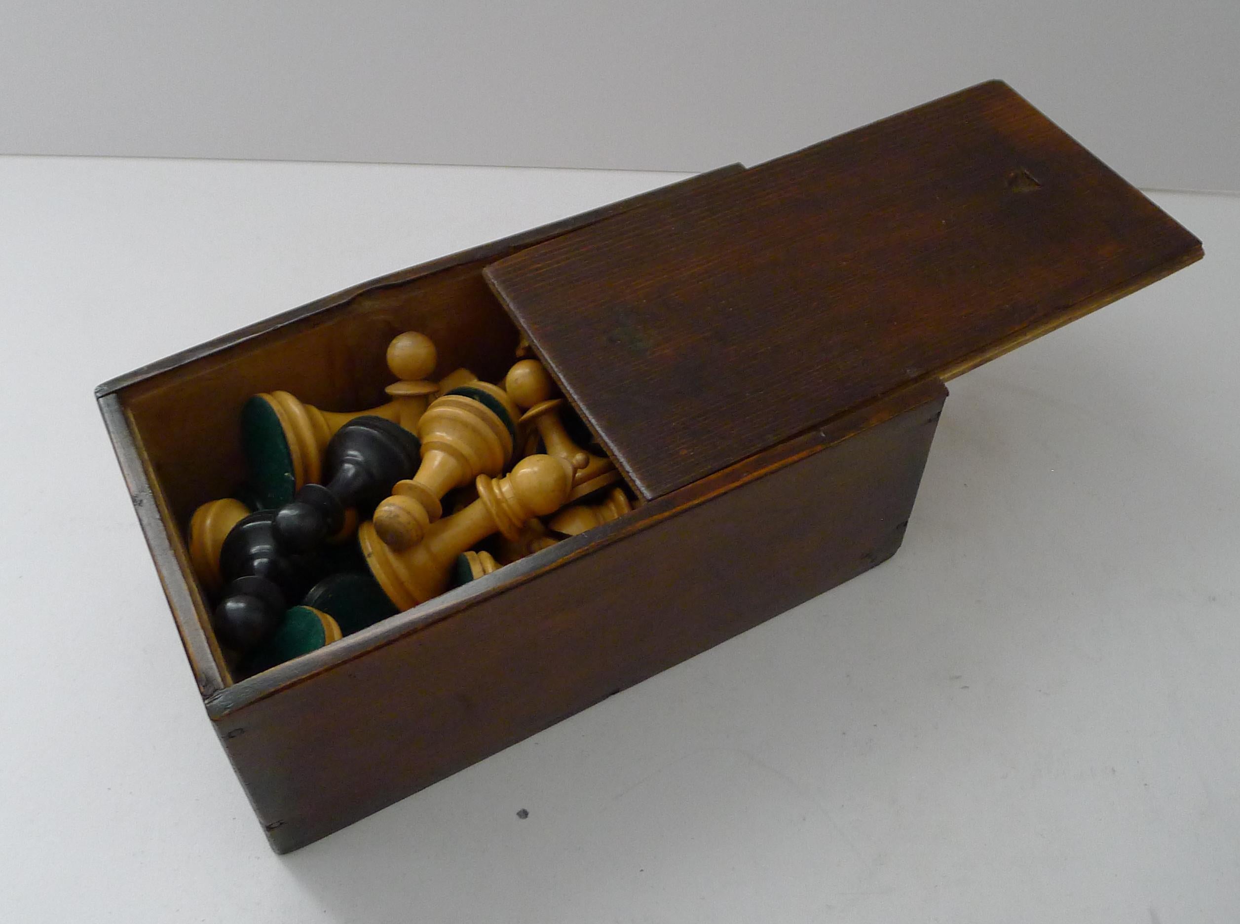Large Weighted Boxwood Chess Set by Benetfink, Cheapside, London c.1900 5