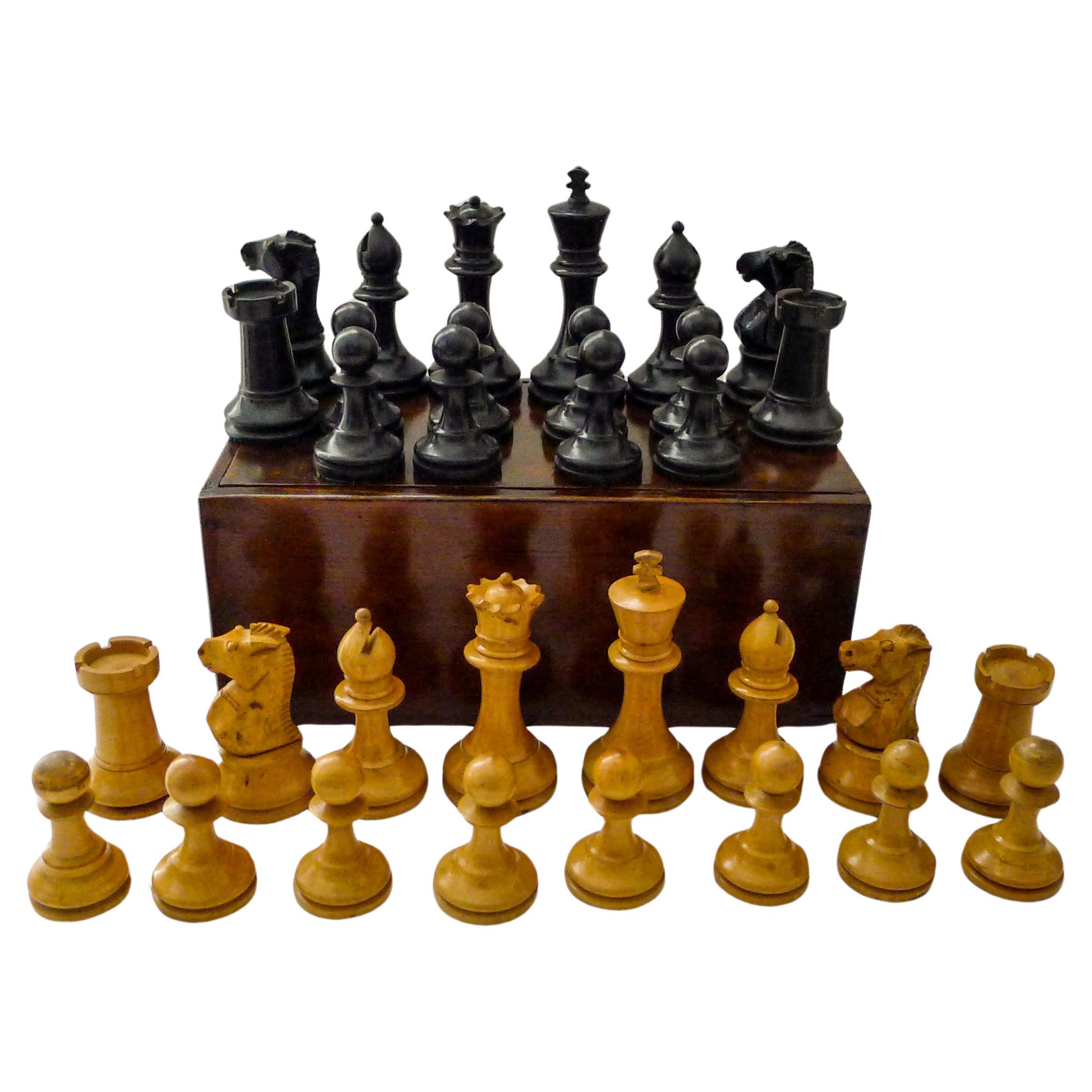 Large Weighted Boxwood Chess Set by Benetfink, Cheapside, London c.1900 For Sale