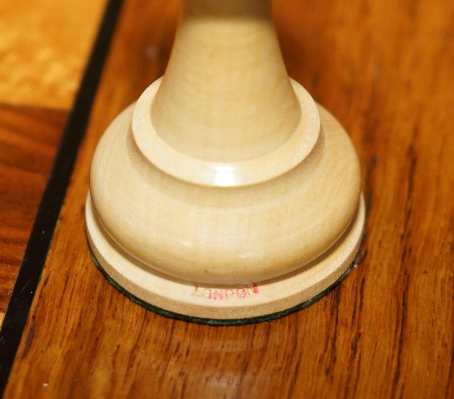 GRANDE SET DI SCACCHI D'EPOCA DI JACQUE STAUNTON CHESSMAN STAMPED SCATOLA ORIGINALE in vendita 6