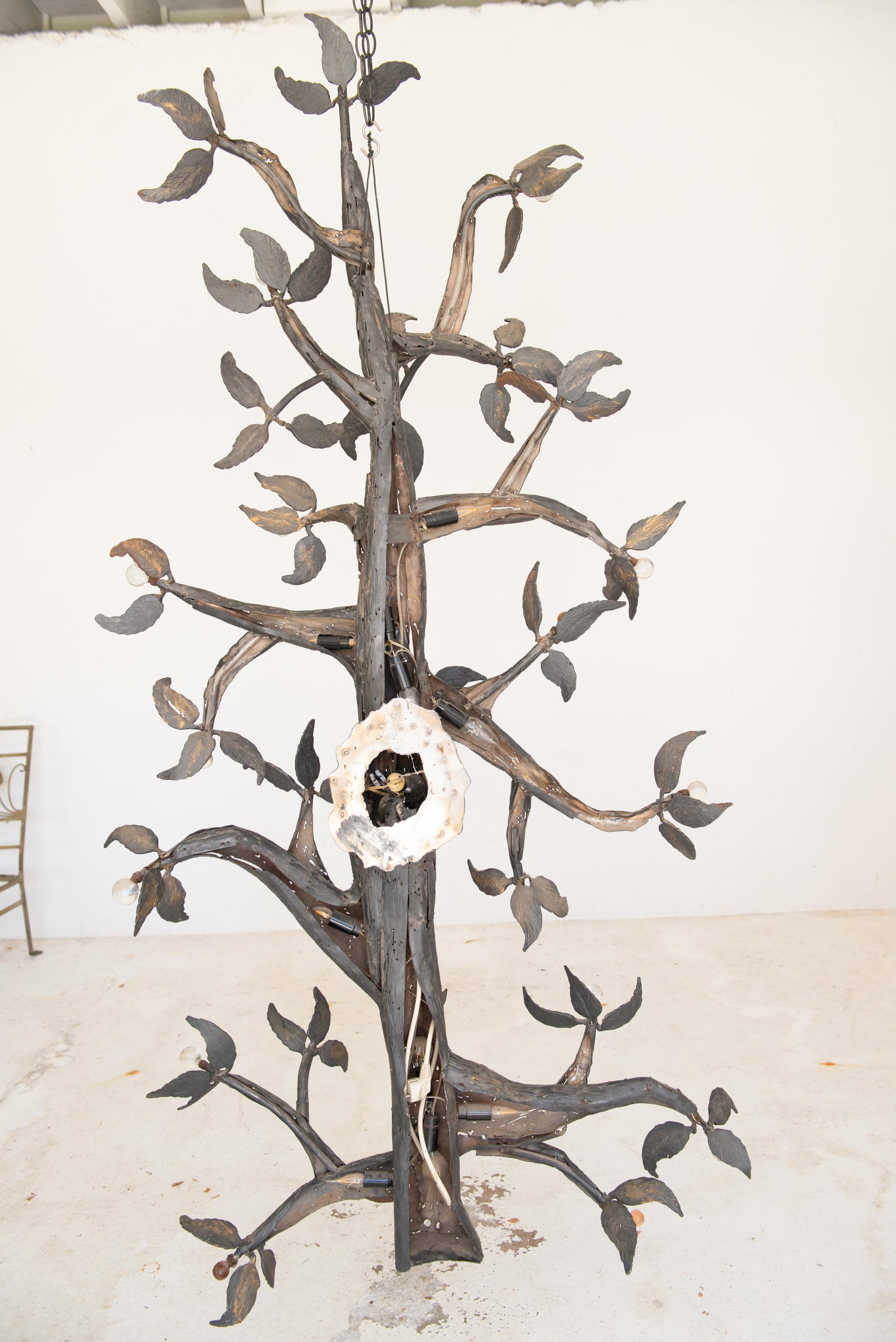 Große geschweißte Metallbaum-Wandskulptur, vom belgischen Bildhauer Omer de Ridder (Organische Moderne) im Angebot