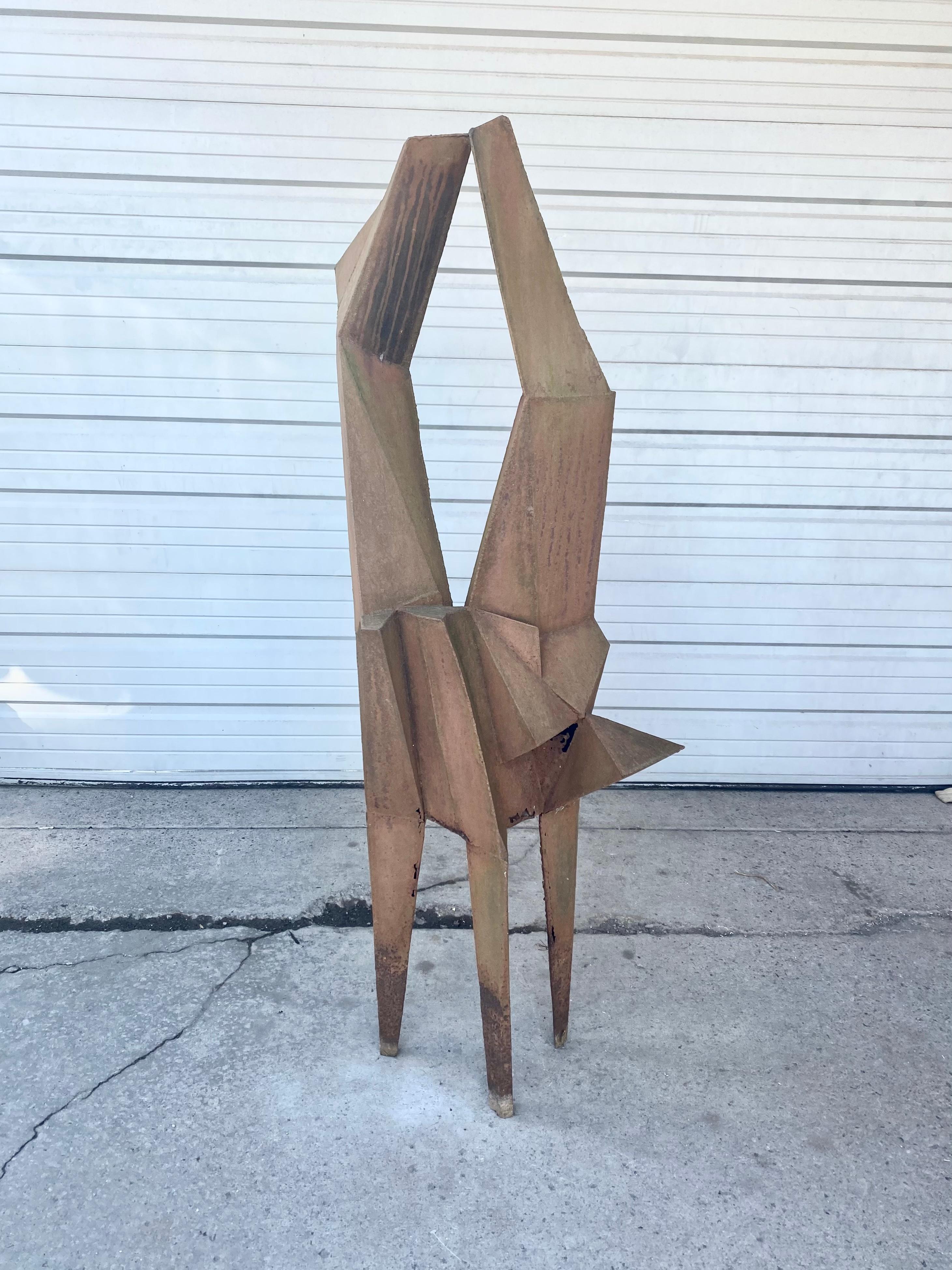 Large Welded steel Modernist Sculpture / garden, , manner of Lynn Chadwick In Distressed Condition In Buffalo, NY