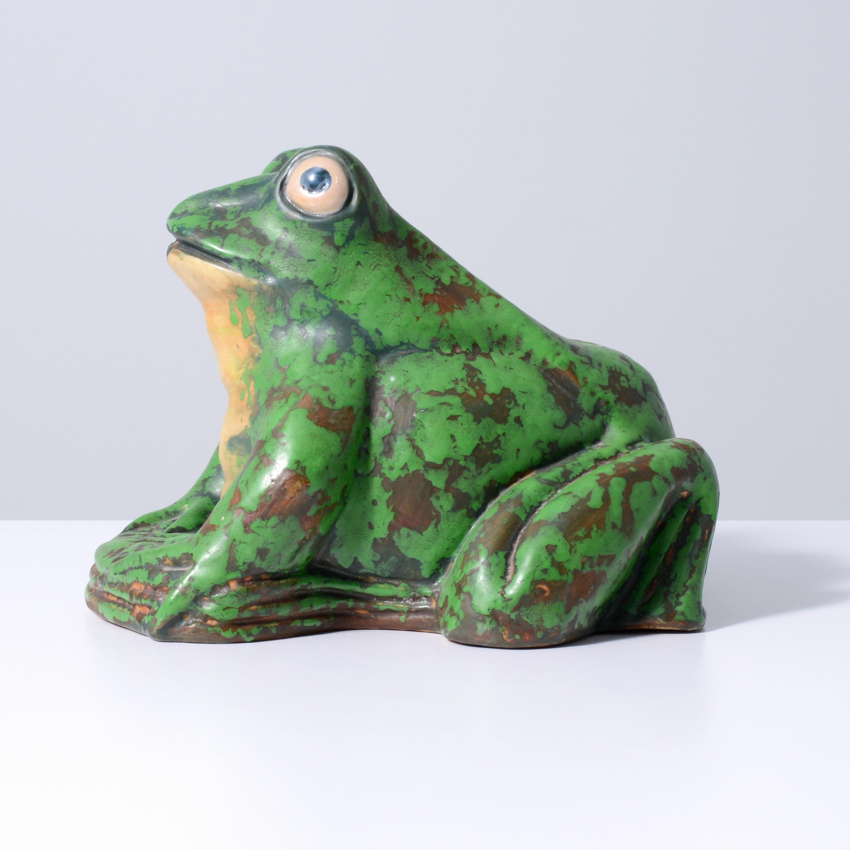 Rana grande Weller COPPERTONE / Adorno de jardín, diseño Rudolph Lorber Estadounidense en venta