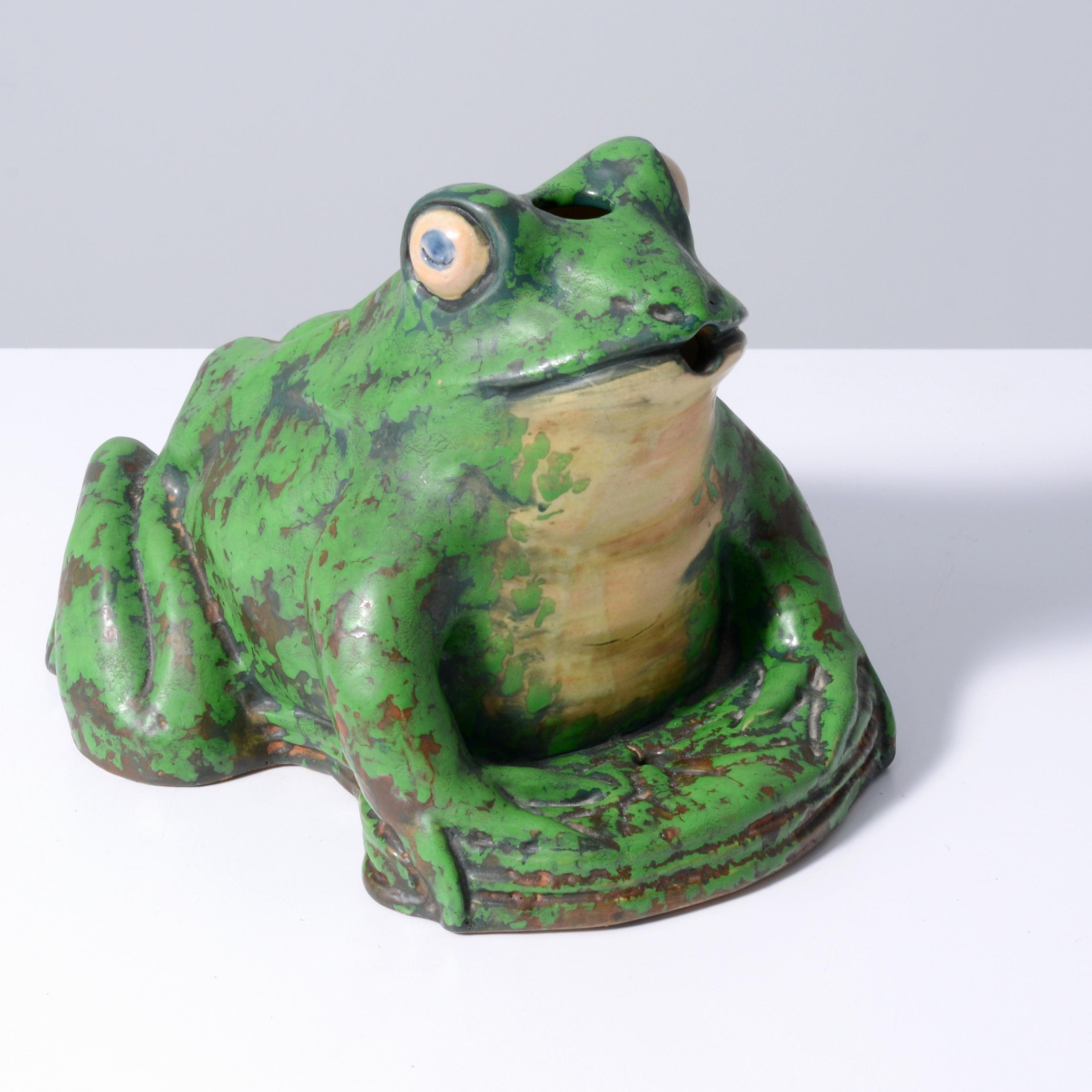 Rana grande Weller COPPERTONE / Adorno de jardín, diseño Rudolph Lorber en venta 2
