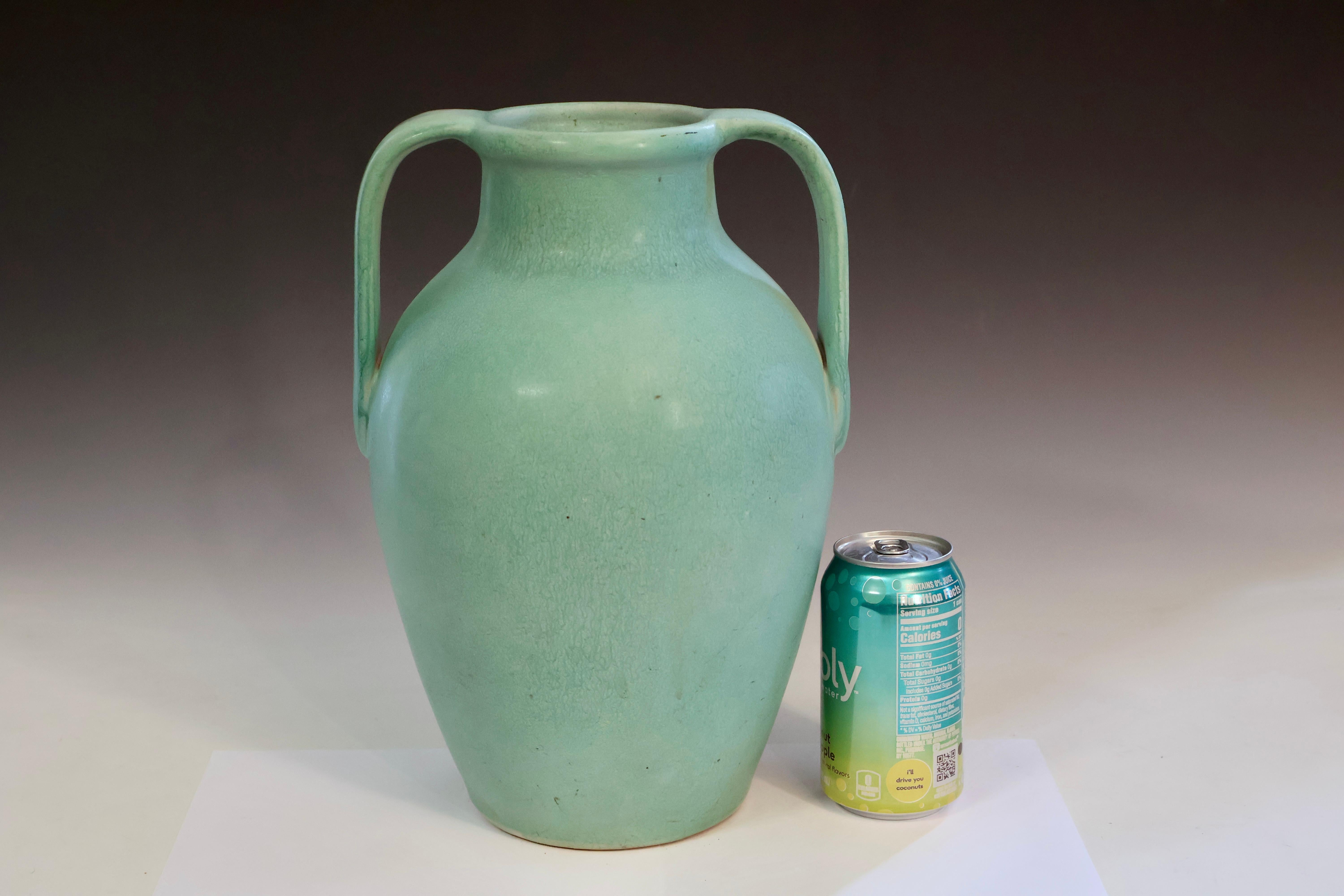 Large Weller Evergreen Pottery Vase Satin Matt Green Arts & Crafts Stoin For Sale 2