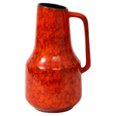 Grande brocca in ceramica West German Pottery con disegno di lava rossa