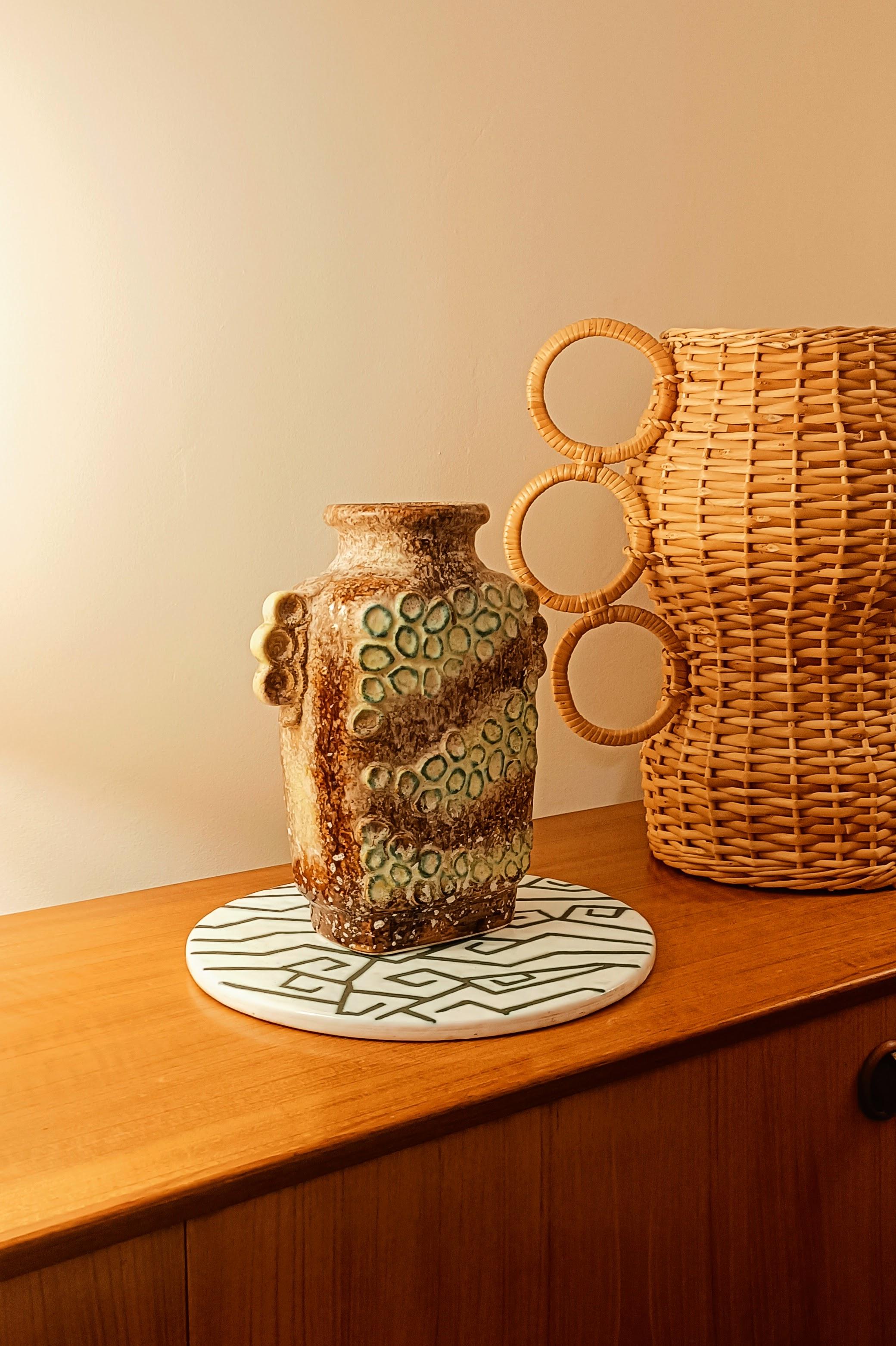 A beautiful and very rare Dümler & Breiden Domino Decor large ceramic vase. Hand produced in West Germany circa the 1960s.

The D&B Domino decor vases are a rarity - not easily available in the market. This one is so beautiful and strange - It looks