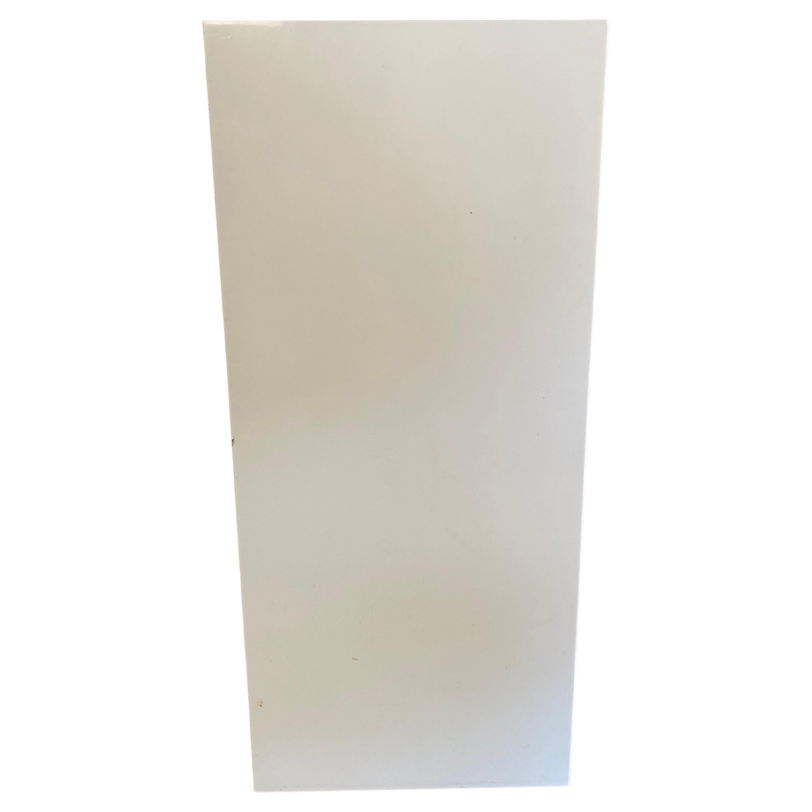 Großer weißer Vitrolite-Glastisch aus den 1960er Jahren (Moderne der Mitte des Jahrhunderts) im Angebot