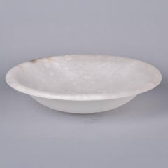 Große weiße Alabasterschale mit minimaler brauner Äderung