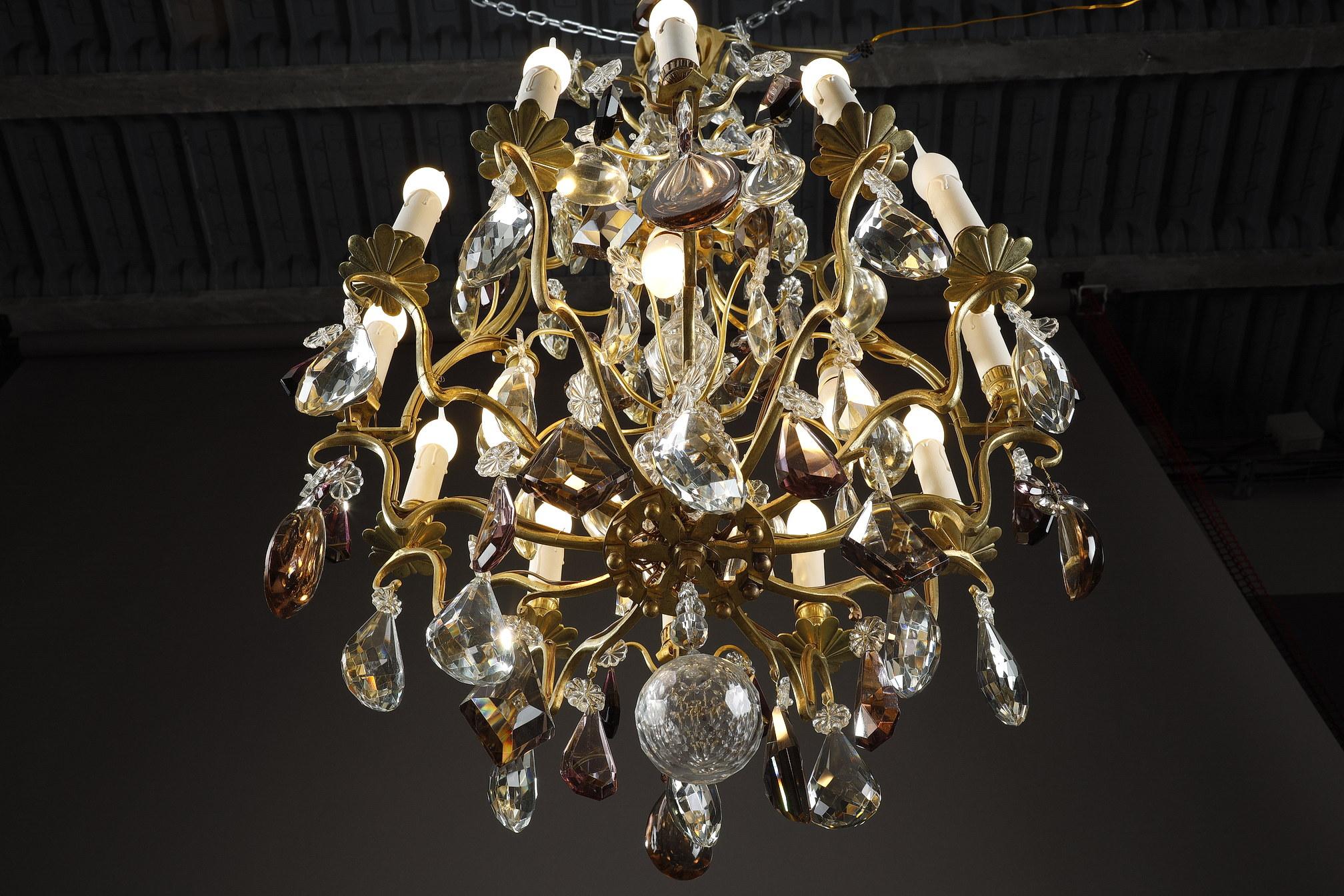 Large White and Amethyst Crystal Chandelier, Late 19th Century 16