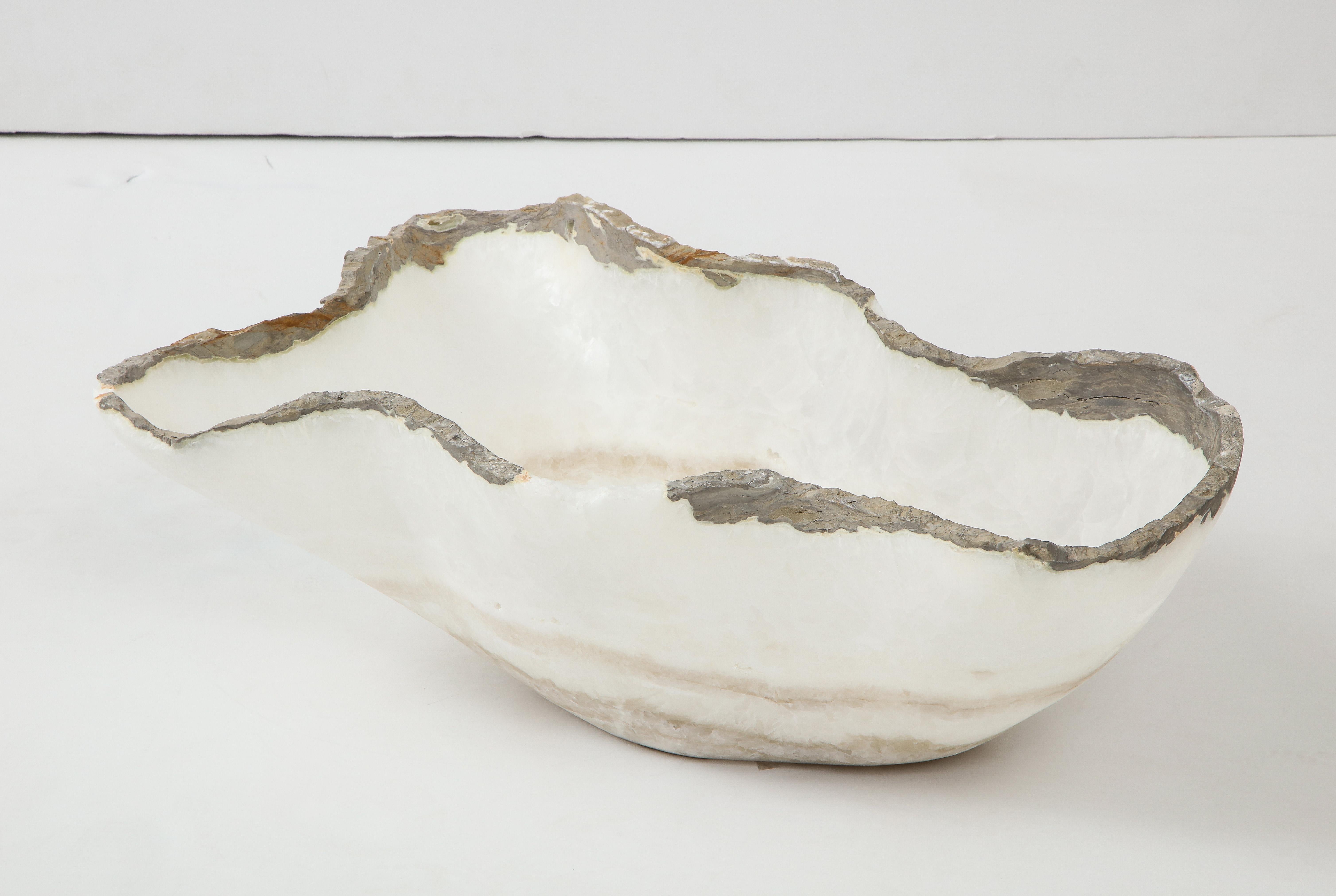 Large White and Gray Hand Carved Raw Edge Onyx Bowl or Centerpiece In Excellent Condition In New York, NY